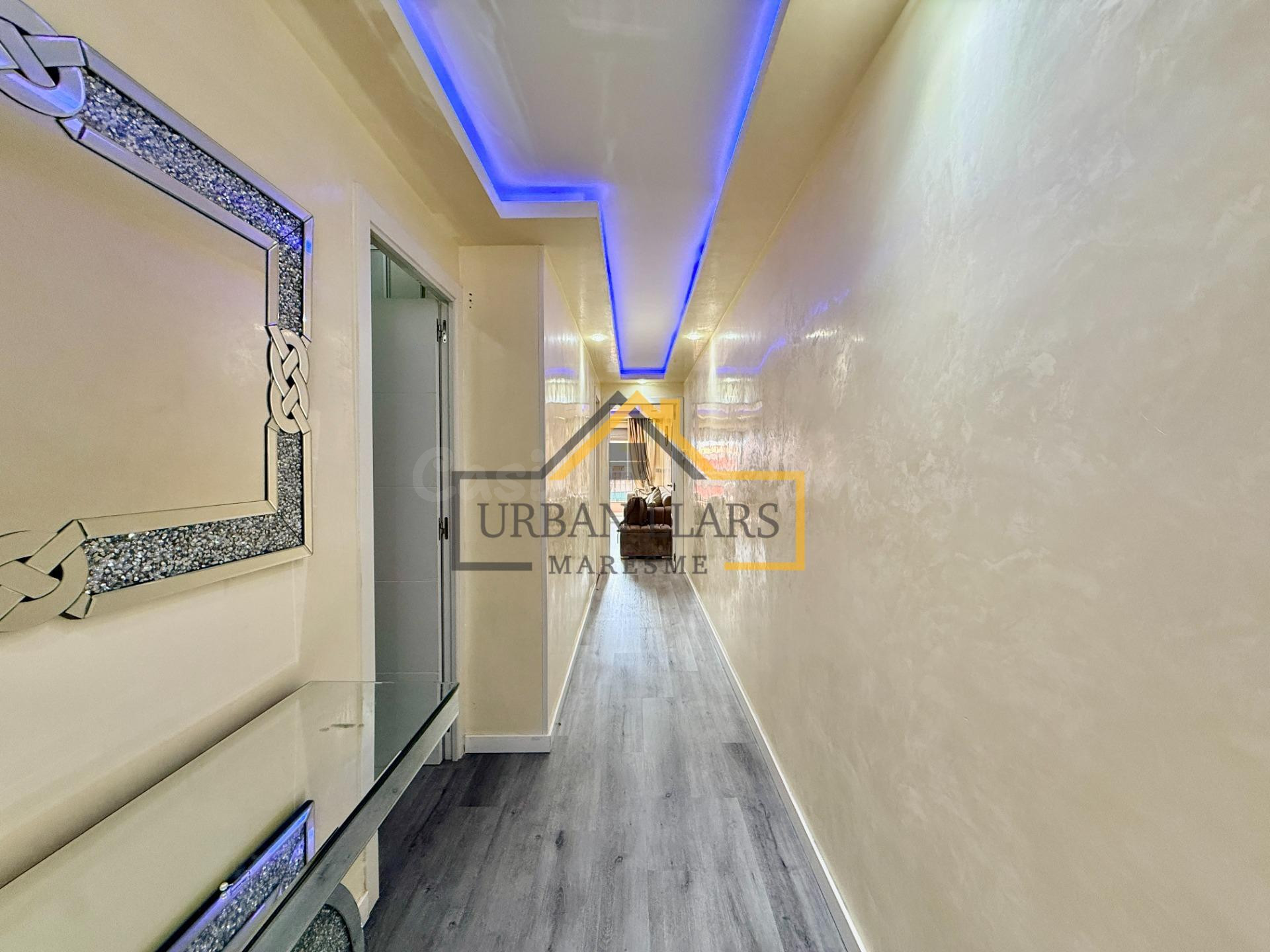 Luminoso piso de 3 habitaciones . - foto 2