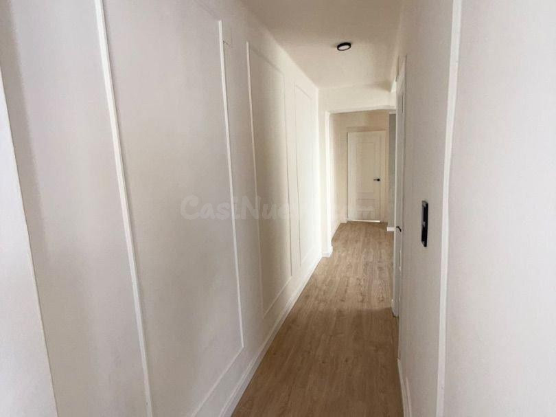 Exclusivo Ático Reformado con Terraza de 25 m2 en la misma A - foto 5