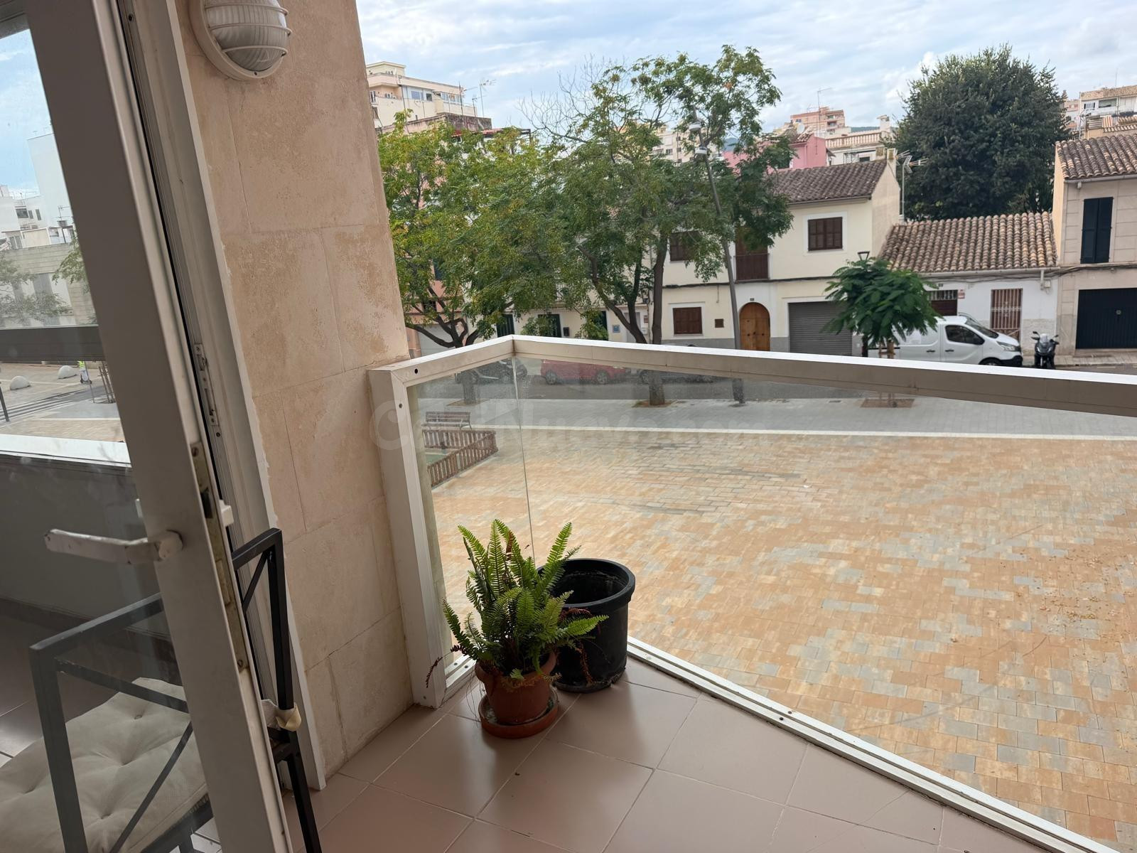 EXCLUSIVA VIVIENDA EN SON ESPANYOLET – AMPLITUD, VISTAS DESPEJADAS Y UBICACIÓN PRIVILEGIADA EN PALMA