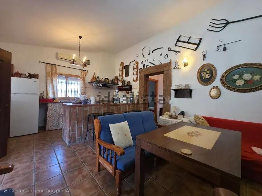 Casa de 120m2, 2 habitaciones, 1 baño en finca rústica de 4. - foto 2