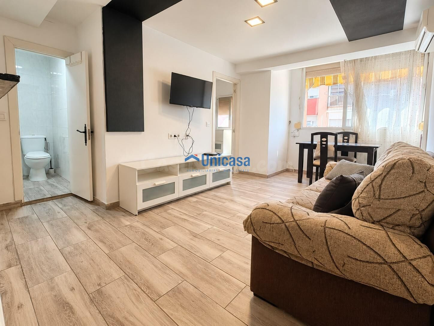 PISO REFORMADO DE 2 DORMITORIOS JUNTO A CARLOS HAYA | IDEAL PARA VIVIR O INVERTIR