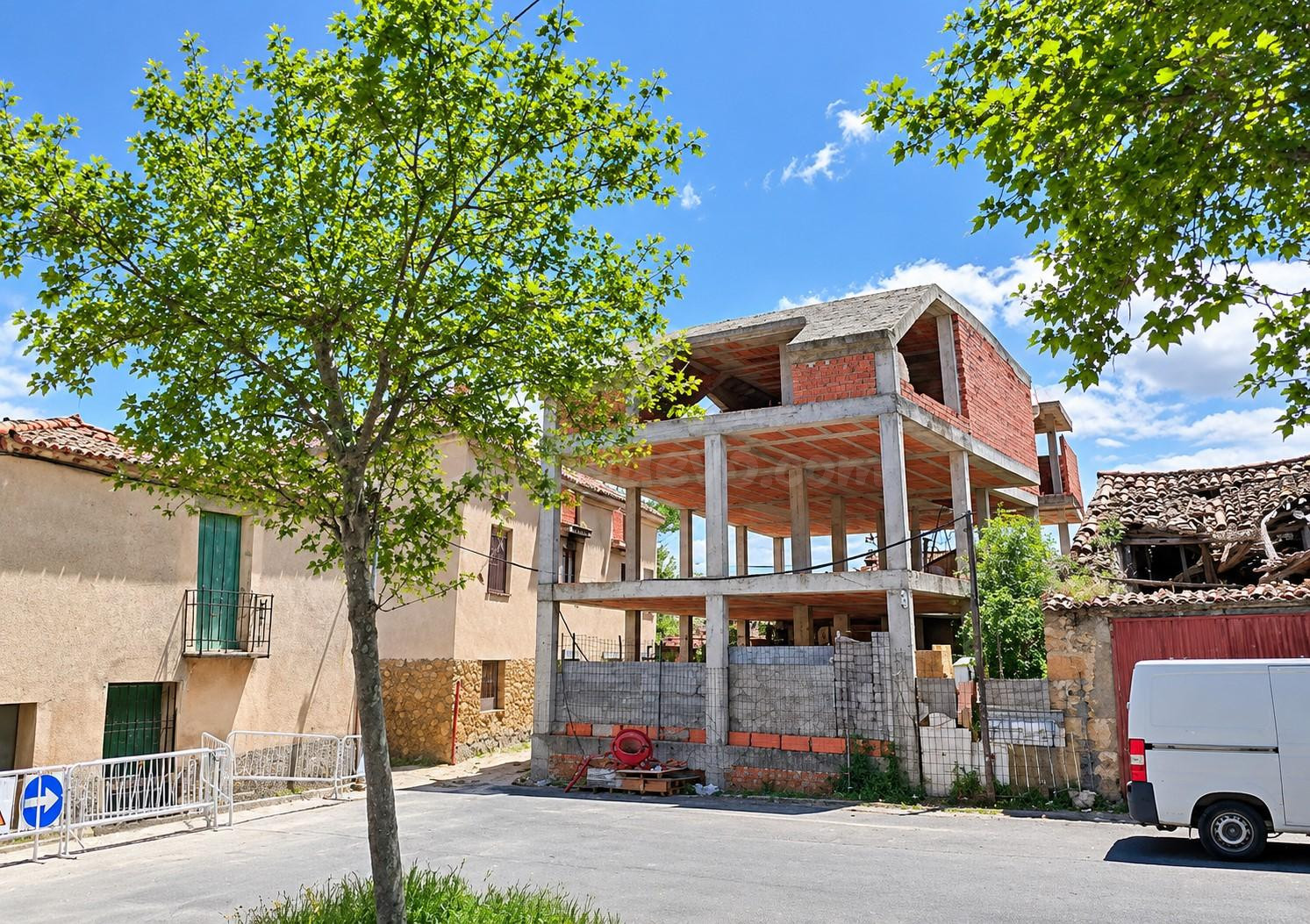 VENTA DE EDIFICIO EN CONSTRUCCIÓN EN LA HIGUERA - foto 3