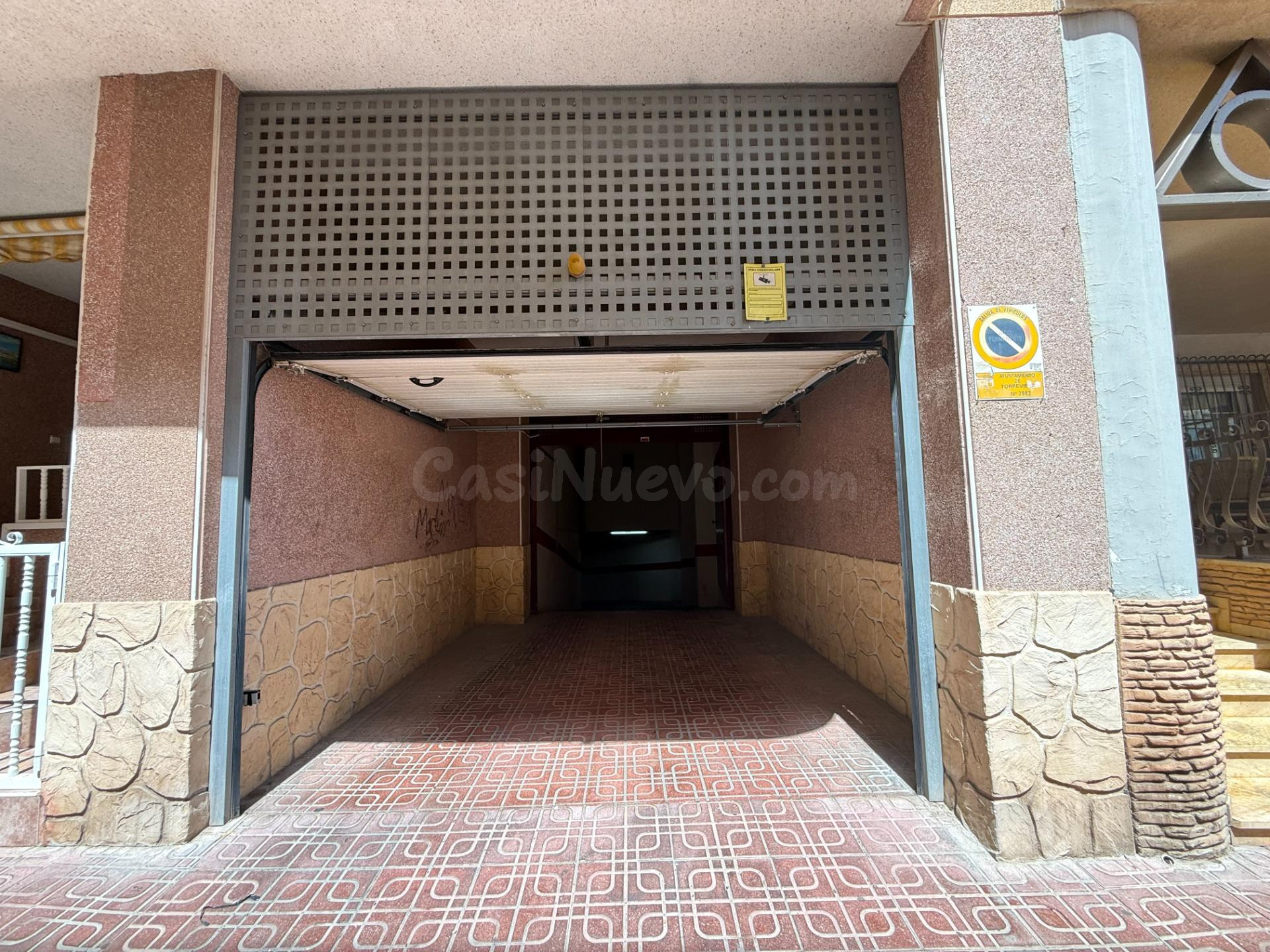GARAJE  CERRADO 30M2 EN LA  CALLE RAMON GALLUD