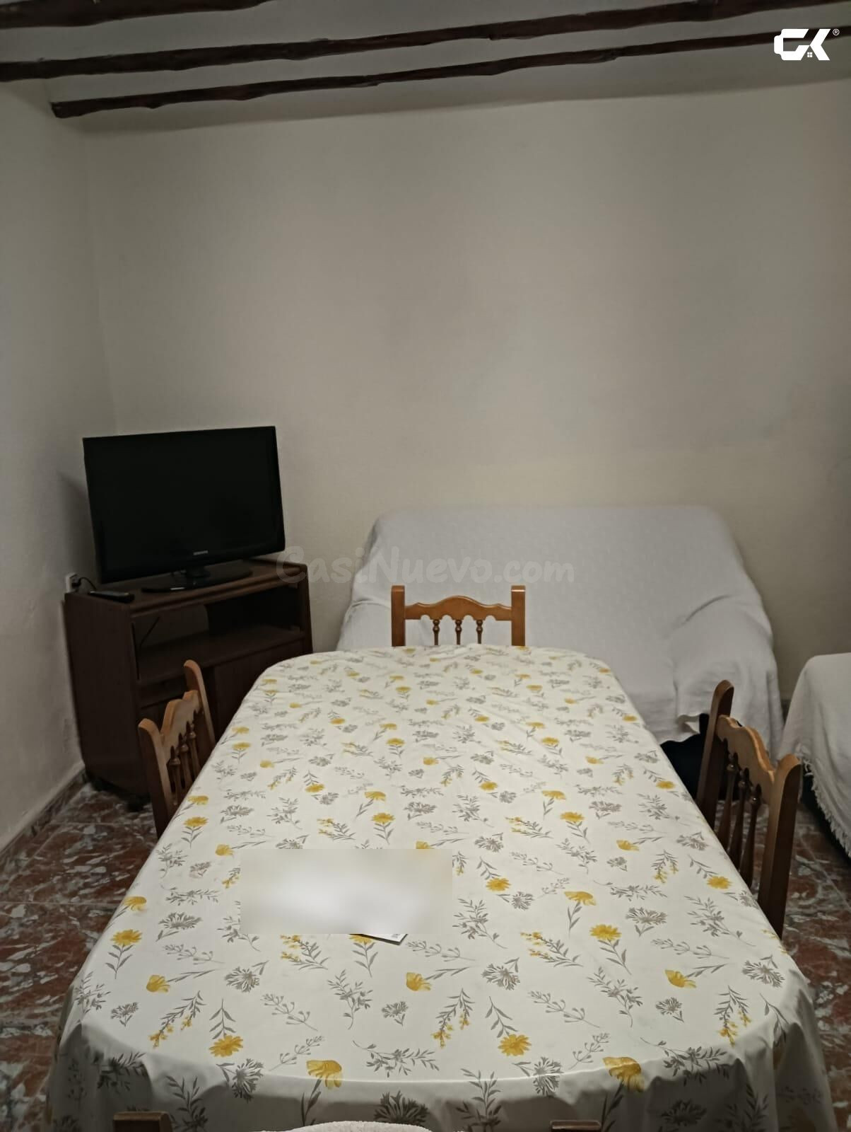 Casa de pueblo en Zarcilla de Ramos: cinco dormitorios, estufa de leña y un patio para vivir fuera