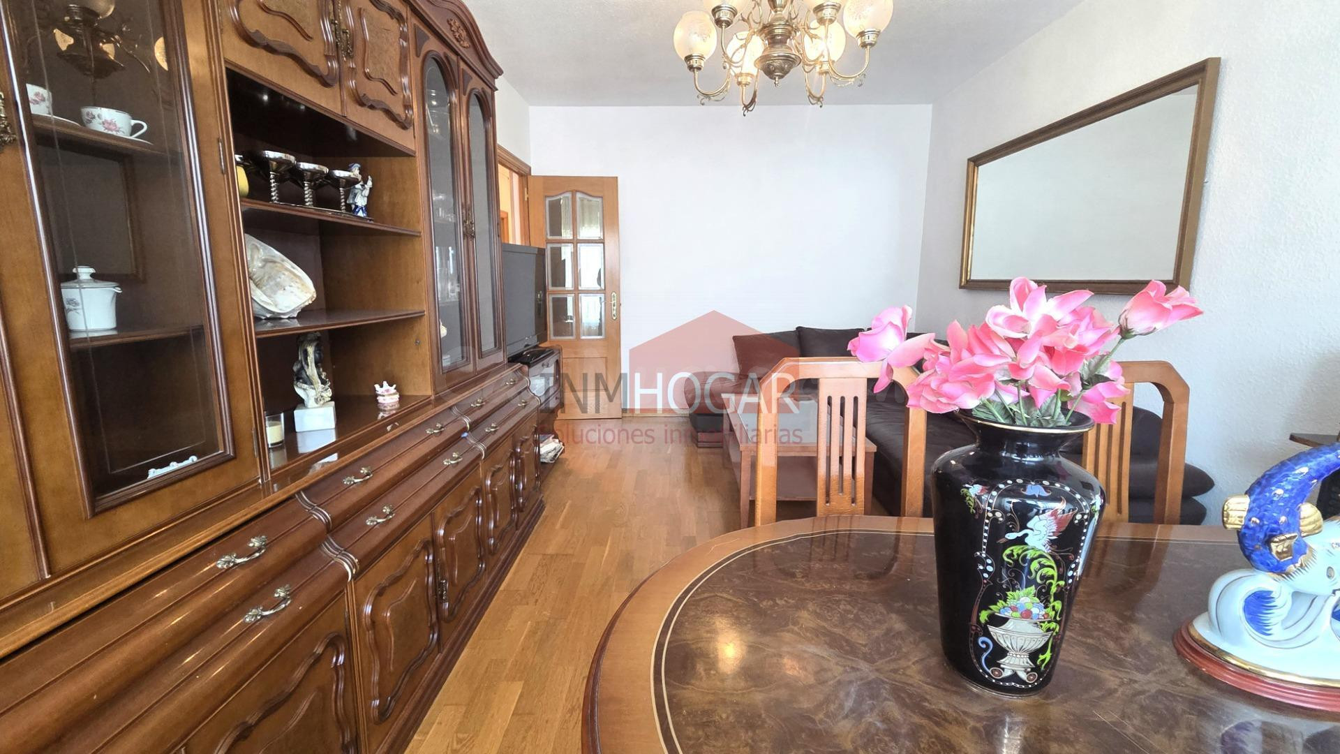 PISO EN VENTA EN ÁVILA,  ZONA SUR - foto 2