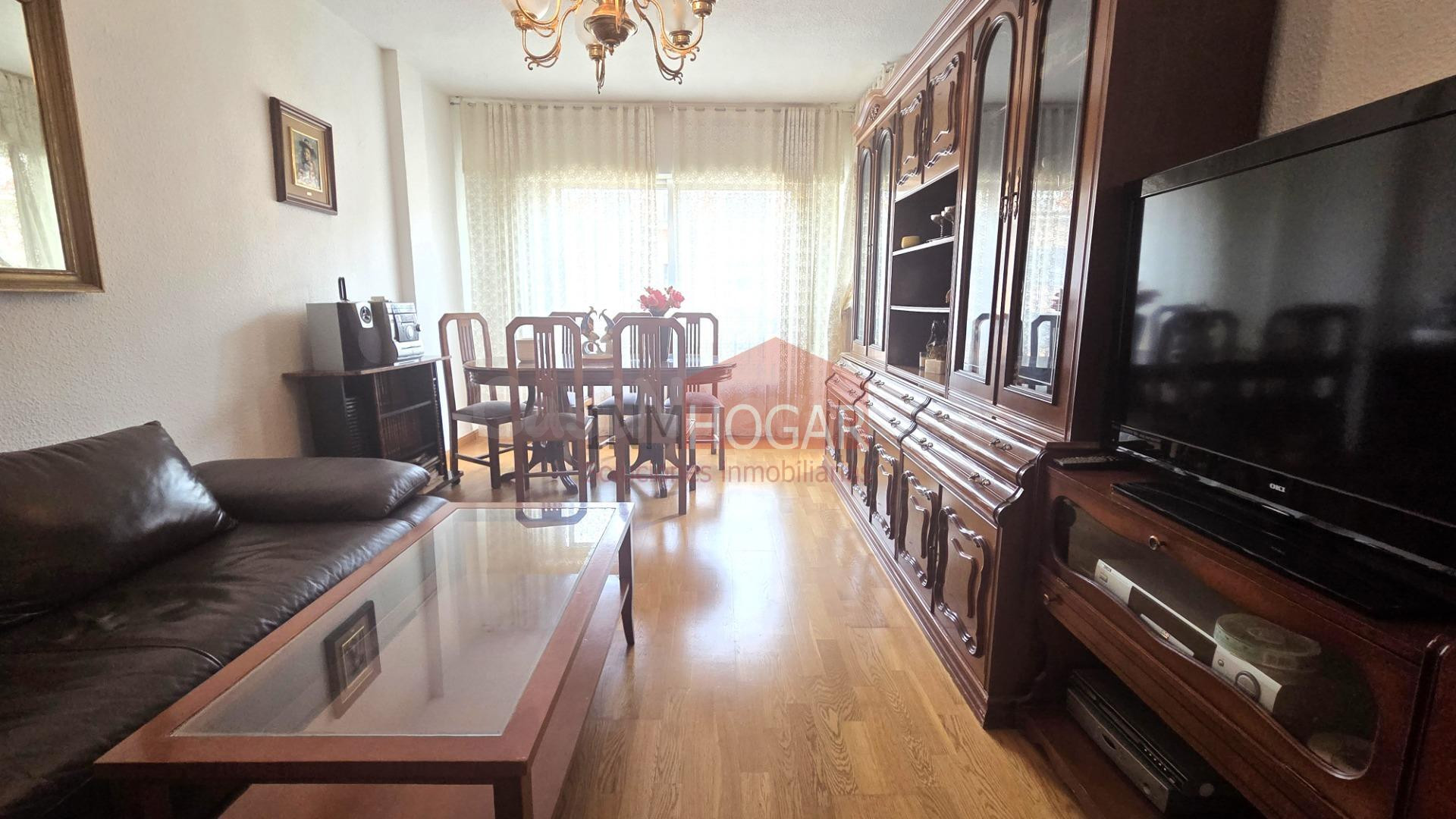 PISO EN VENTA EN ÁVILA,  ZONA SUR - foto 3