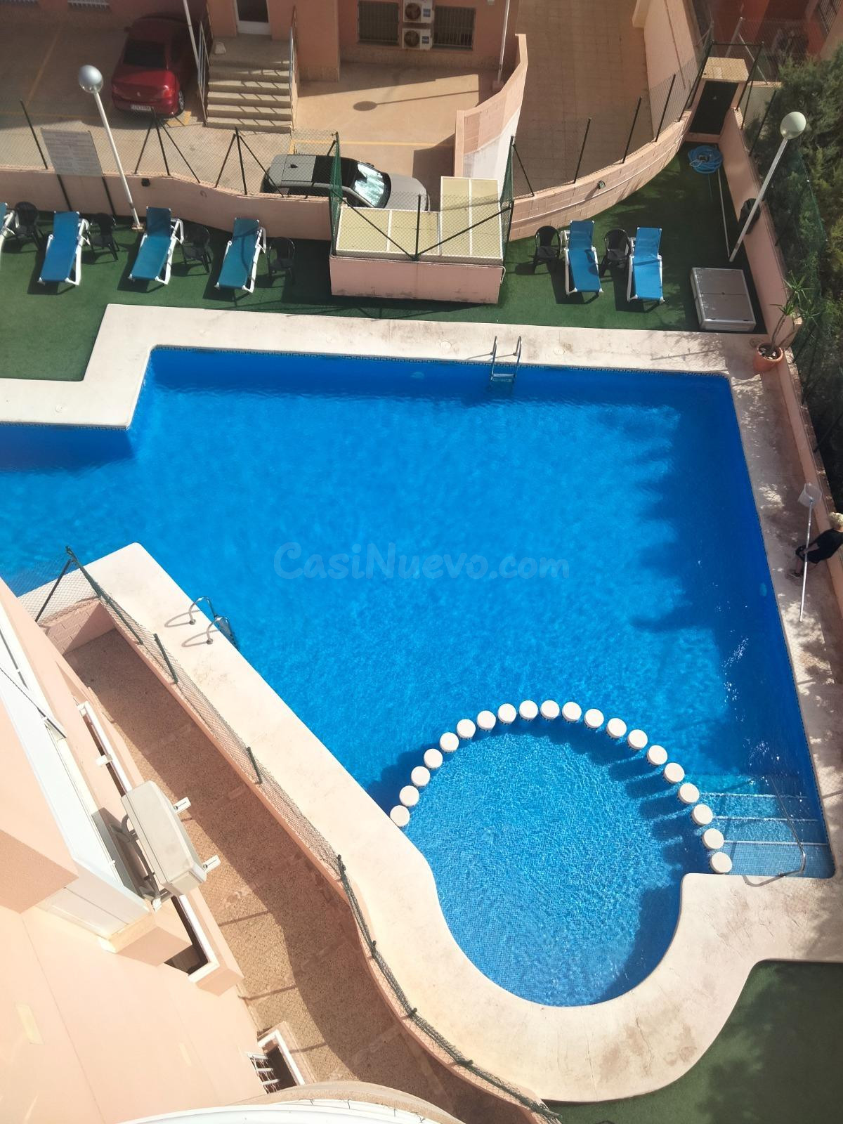 ¡Vive junto al mar! Piso en venta en Playa Honda, tu rincón de tranquilidad en la costa - foto 2