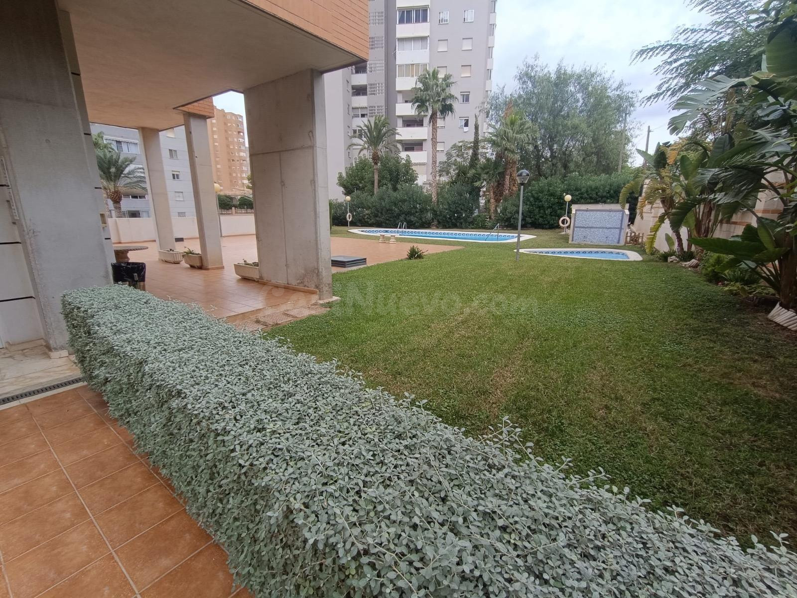 VIVIENDA DE DOS DORMITORIOS UN BAÑO CON URB COMPLETA