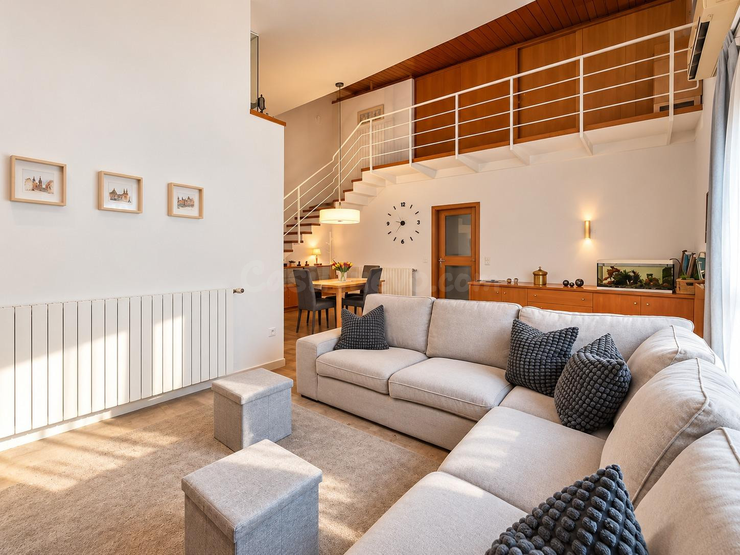 VIVIENDA ESQUINERA CON GARAJE