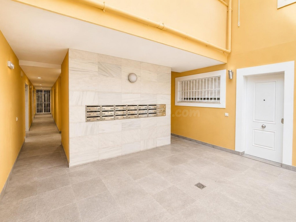 Piso en Venta en Aguadulce Almería - foto 4
