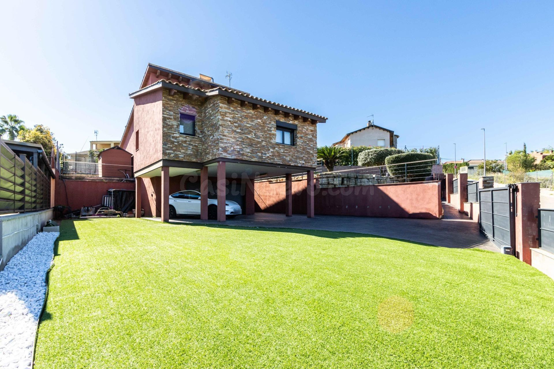 CASA CON PISCINA, ESPACIO Y CALIDAD EN CAN FONT - CA N'AVELL - foto 3