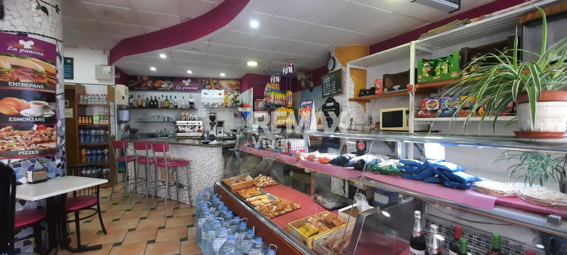 Traspaso panadería degustación en funcionamiento en barri de mar.