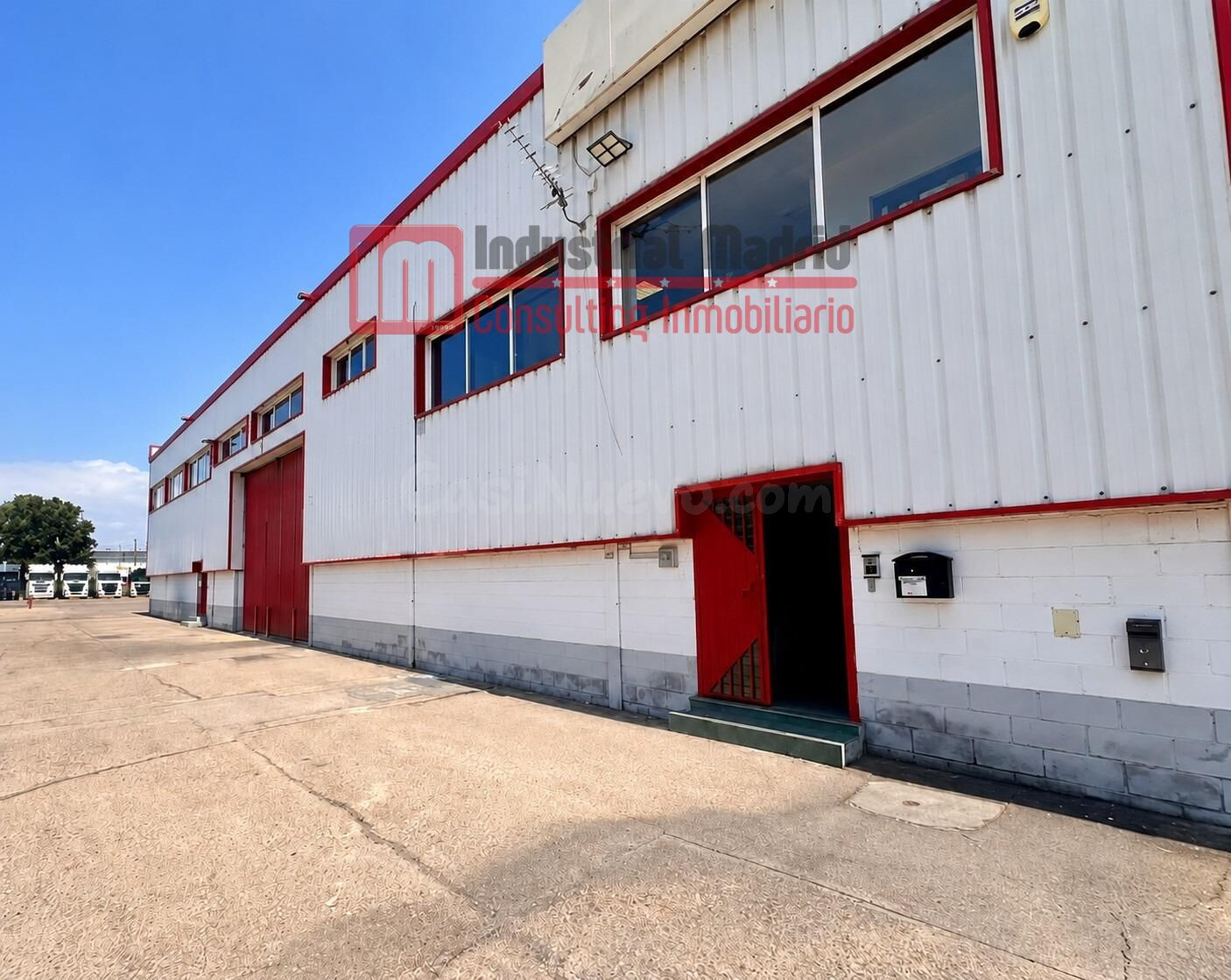MAGNÍFICA NAVE INDUSTRIAL Y LOGÍSTICA EN COSLADA - foto 5