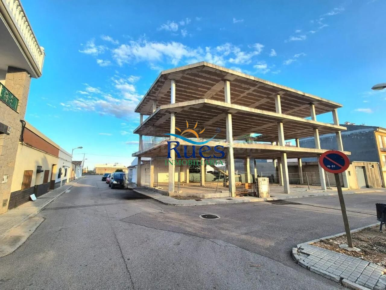 Edificio en construcción en Ribera de Cabanes - foto 3