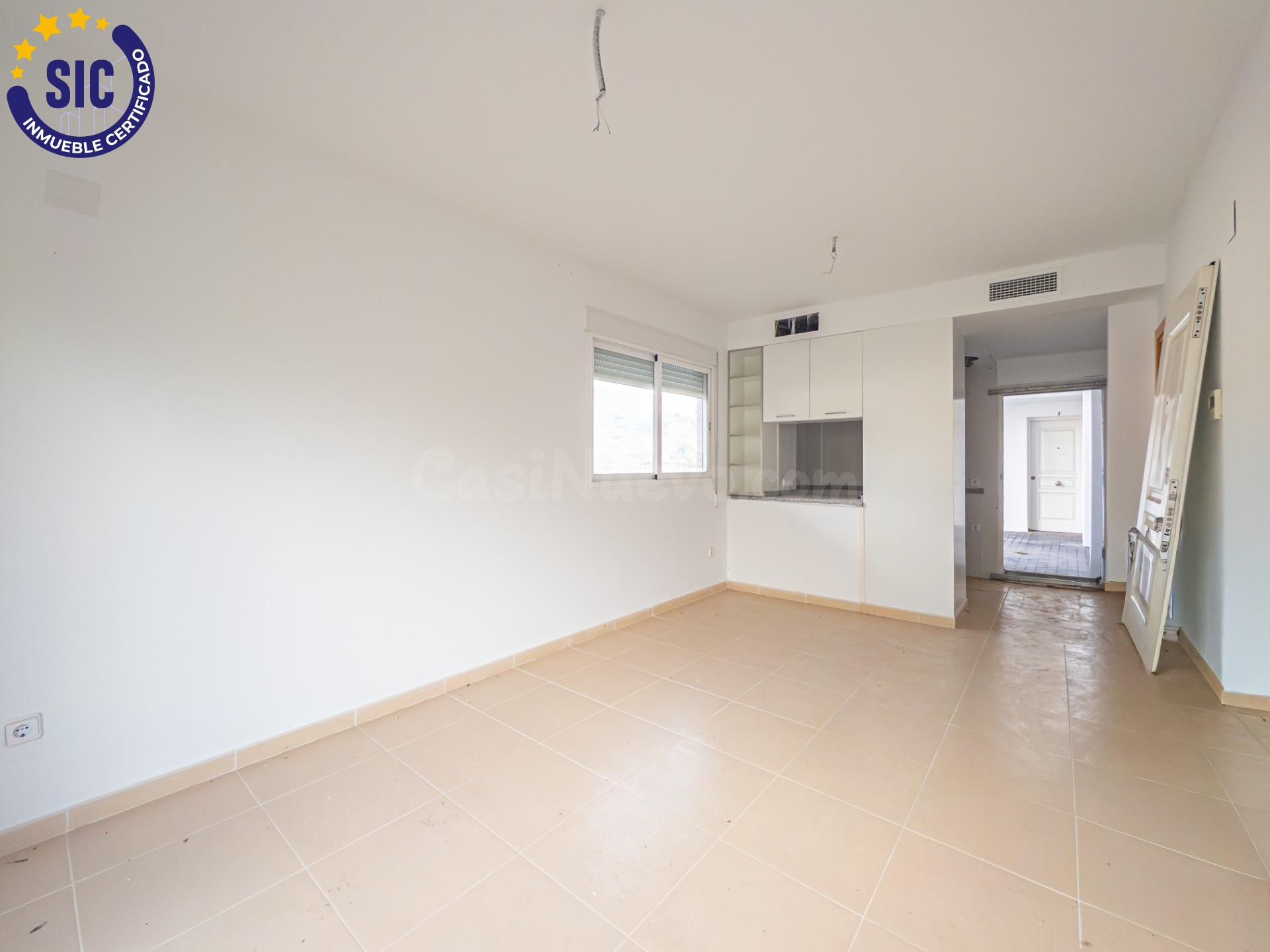 APARTAMENTO DE 2 DORMITORIOS//BAJO CON JARDÍN - foto 2