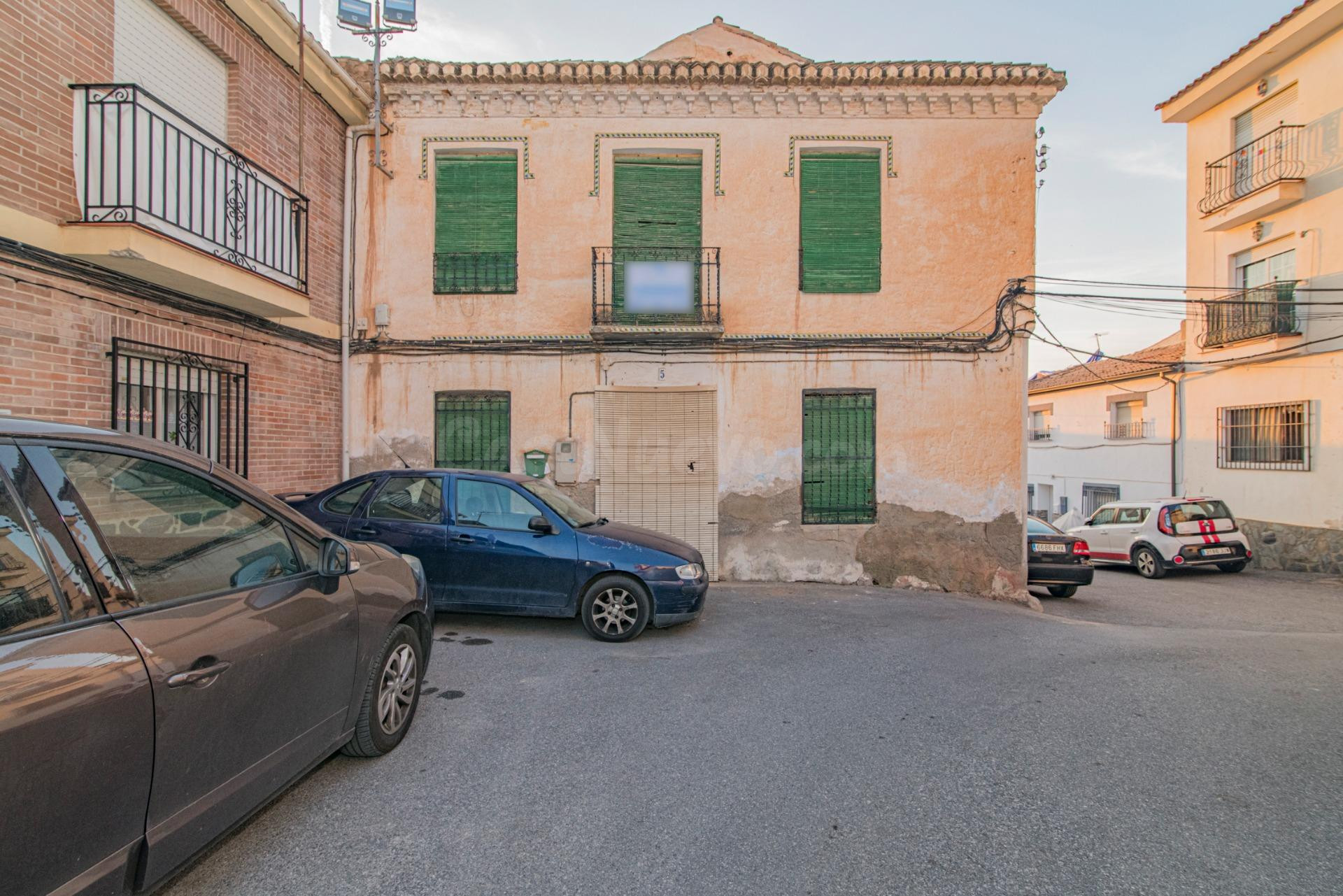 Casa con Encanto Histórico en el Centro de Otura
