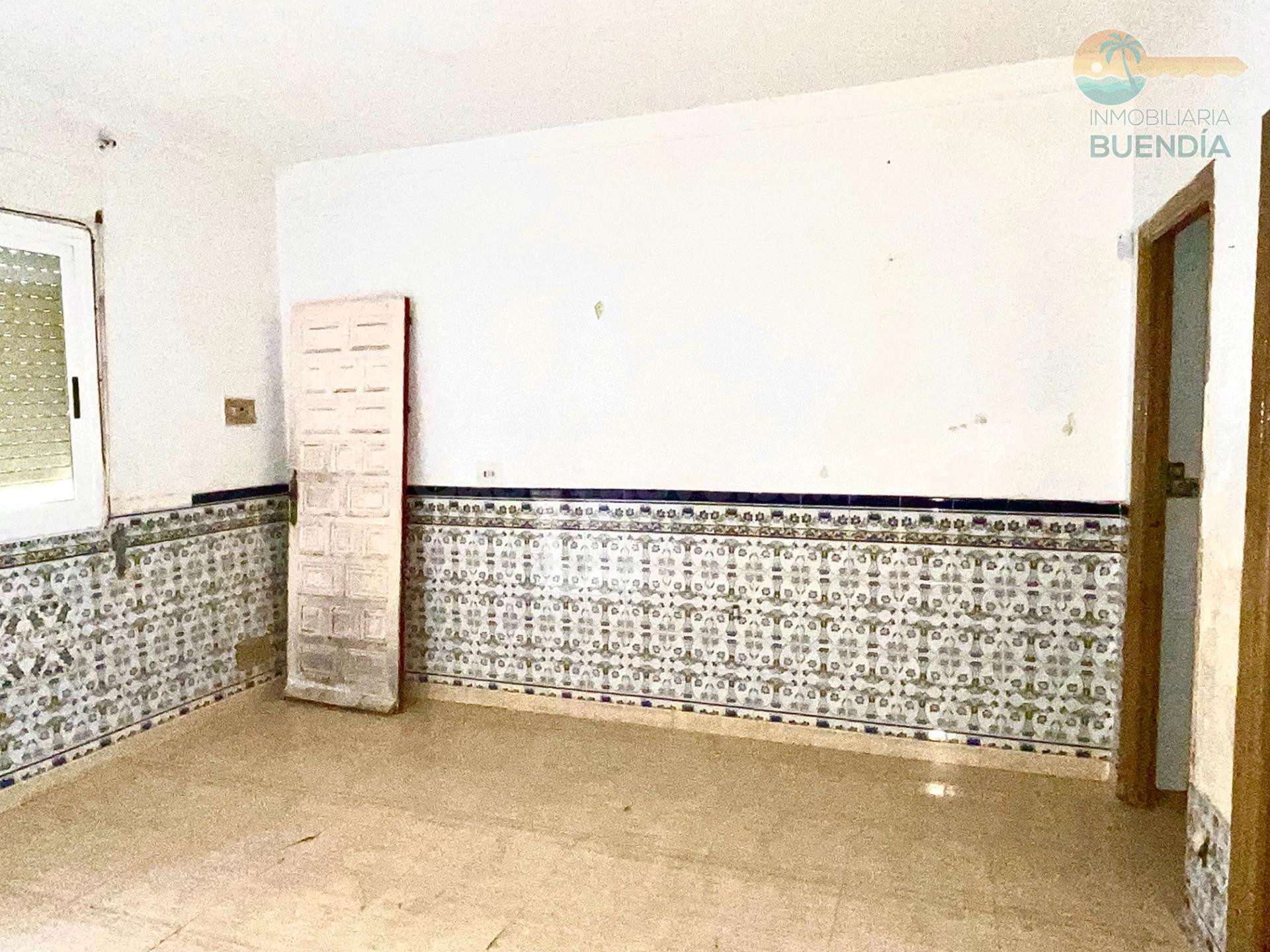 APARTAMENTO EN PLANTA BAJA EN LA ZONA DE PLAYASOL. - foto 4