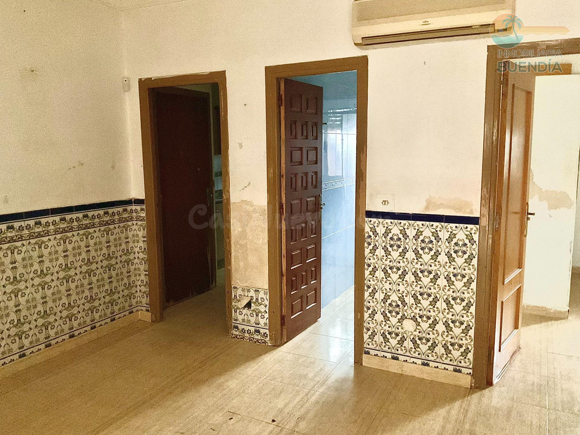 APARTAMENTO EN PLANTA BAJA EN LA ZONA DE PLAYASOL. - foto 5