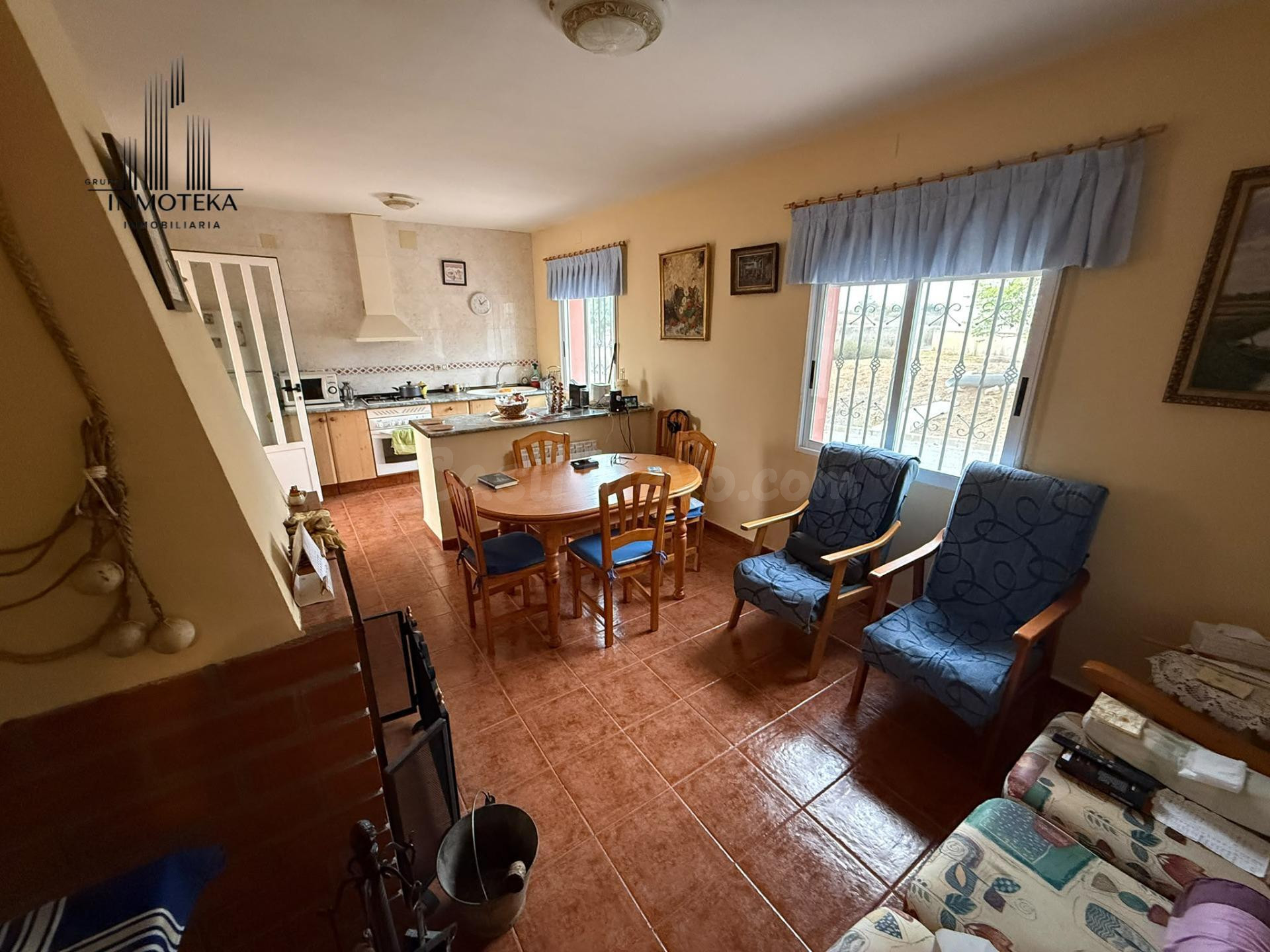 REF: C140 GRUPO INMOTEKA INMOBILIARIA VENDE CASA CON PATIO E - foto 3
