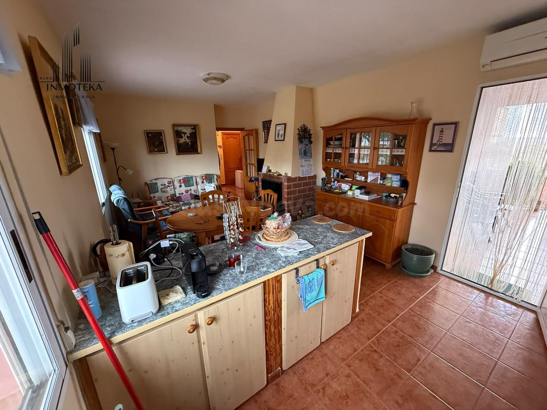 REF: C140 GRUPO INMOTEKA INMOBILIARIA VENDE CASA CON PATIO E - foto 4