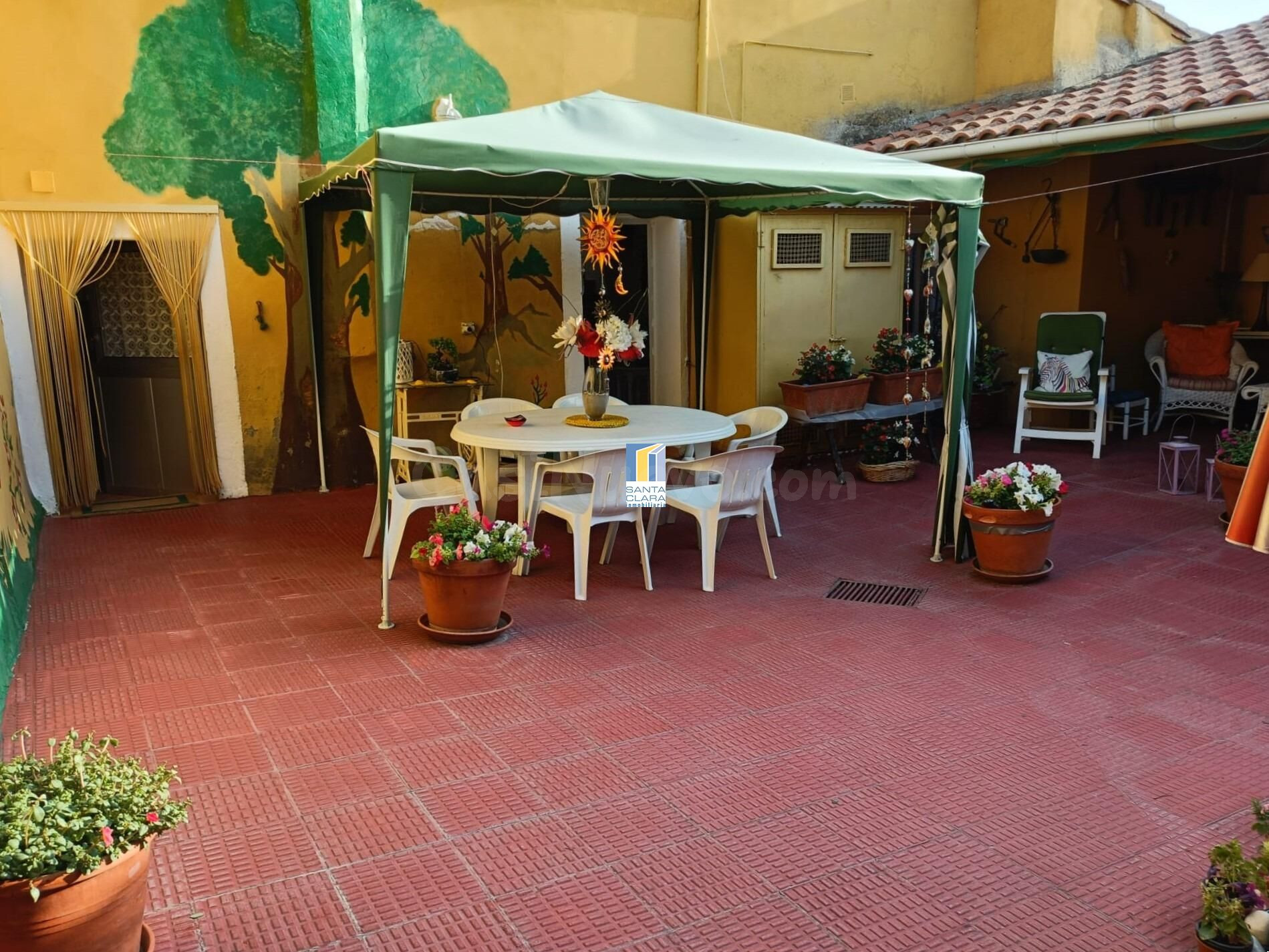 CASA COMPLETAMENTE REFORMADA EN VENTA CON 5 DORMITORIOS, 2 B - foto 5