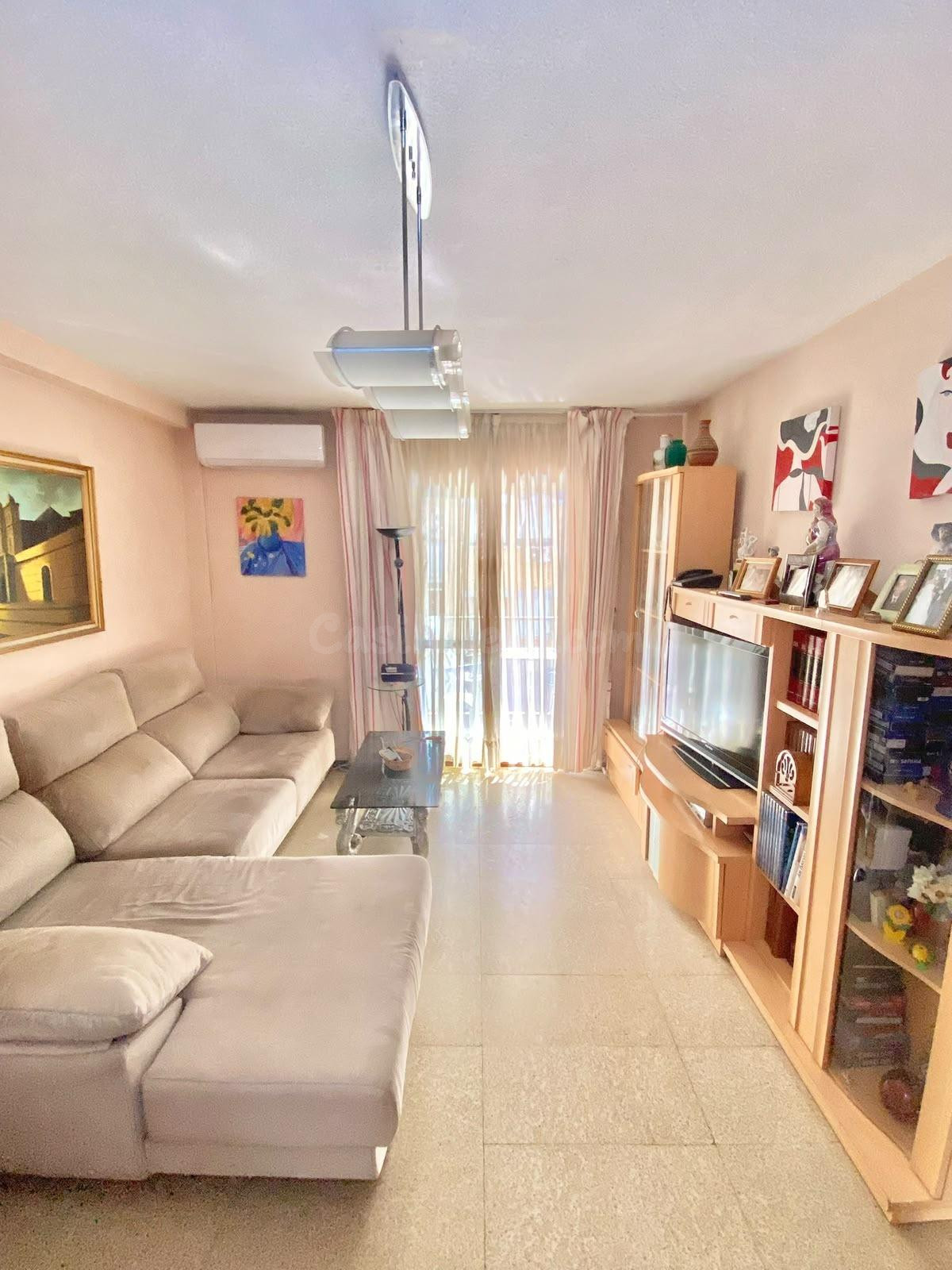 Piso 4 habitaciones 126m² en venta - Av. Barcelona - Viñuela - Rescatado - foto 2