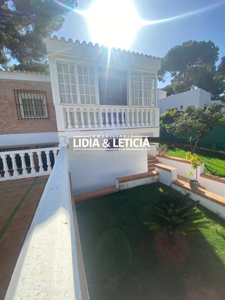 Chalet en Pinares de Oromana