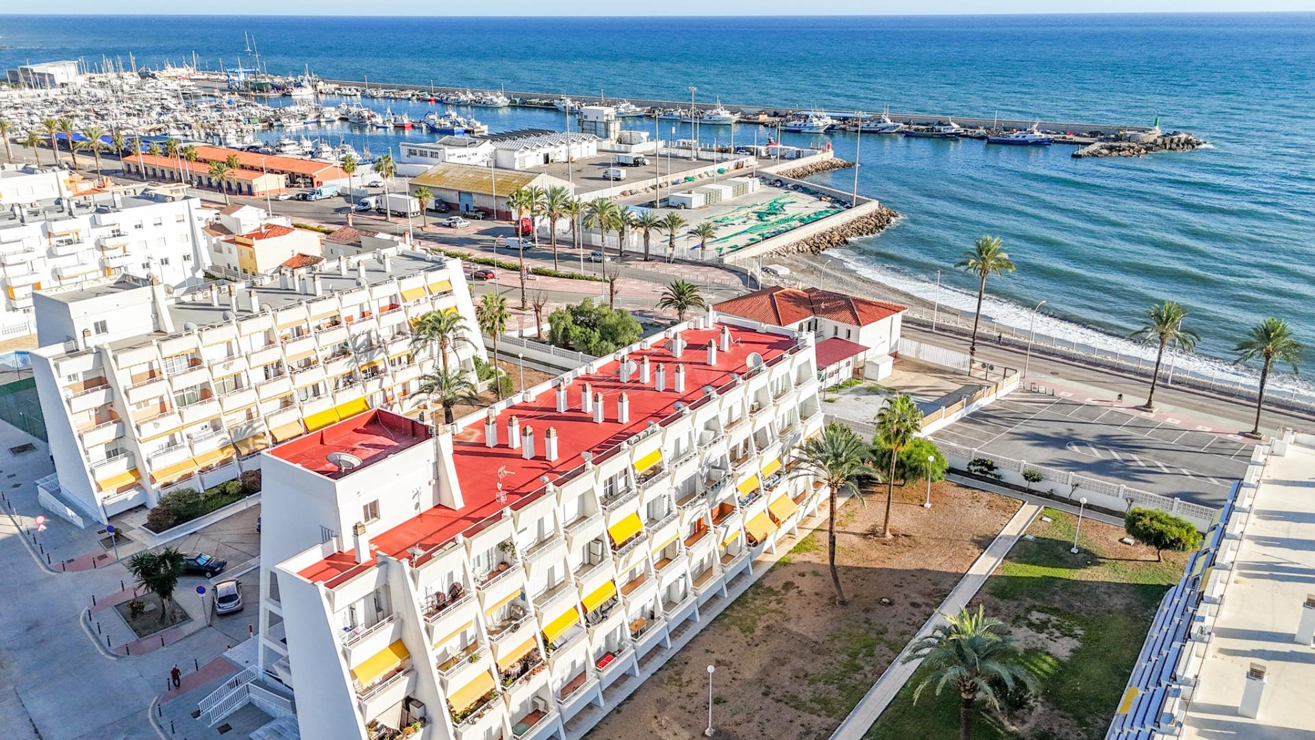 Dúplex en primera línea de playa en Caleta de Vélez!