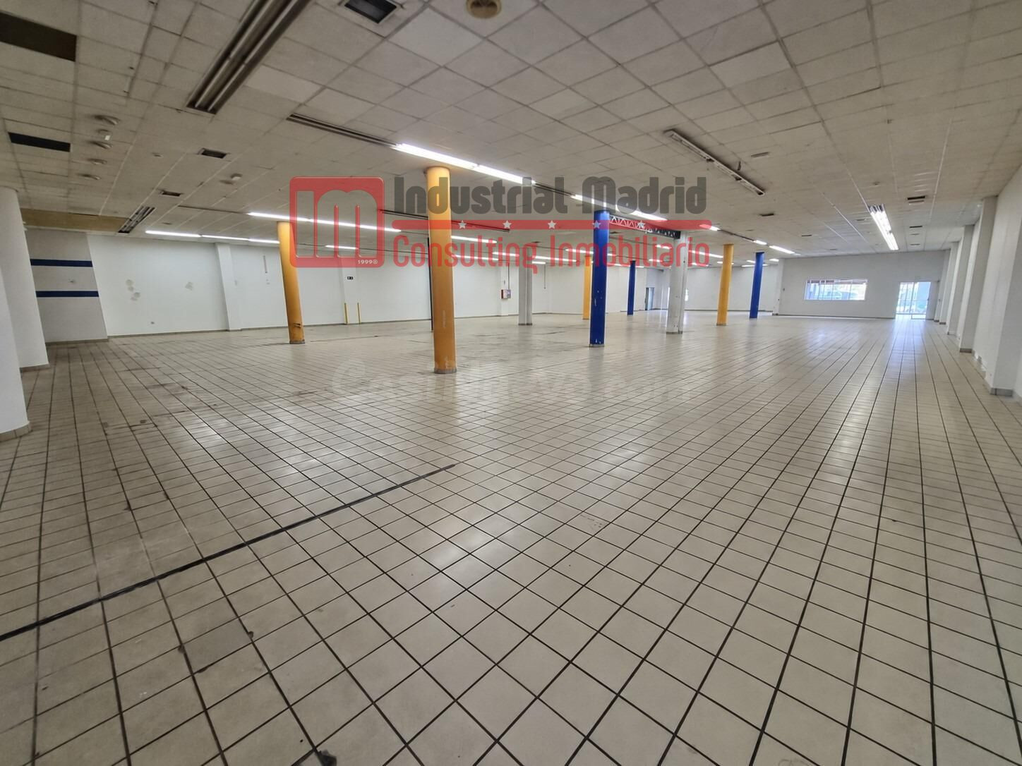 ESPECTACULAR NAVE COMERCIAL EN ALQUILER EN ARGANDA DEL REY –