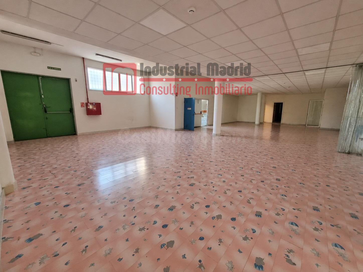 ESPECTACULAR NAVE COMERCIAL EN ALQUILER EN ARGANDA DEL REY – - foto 4