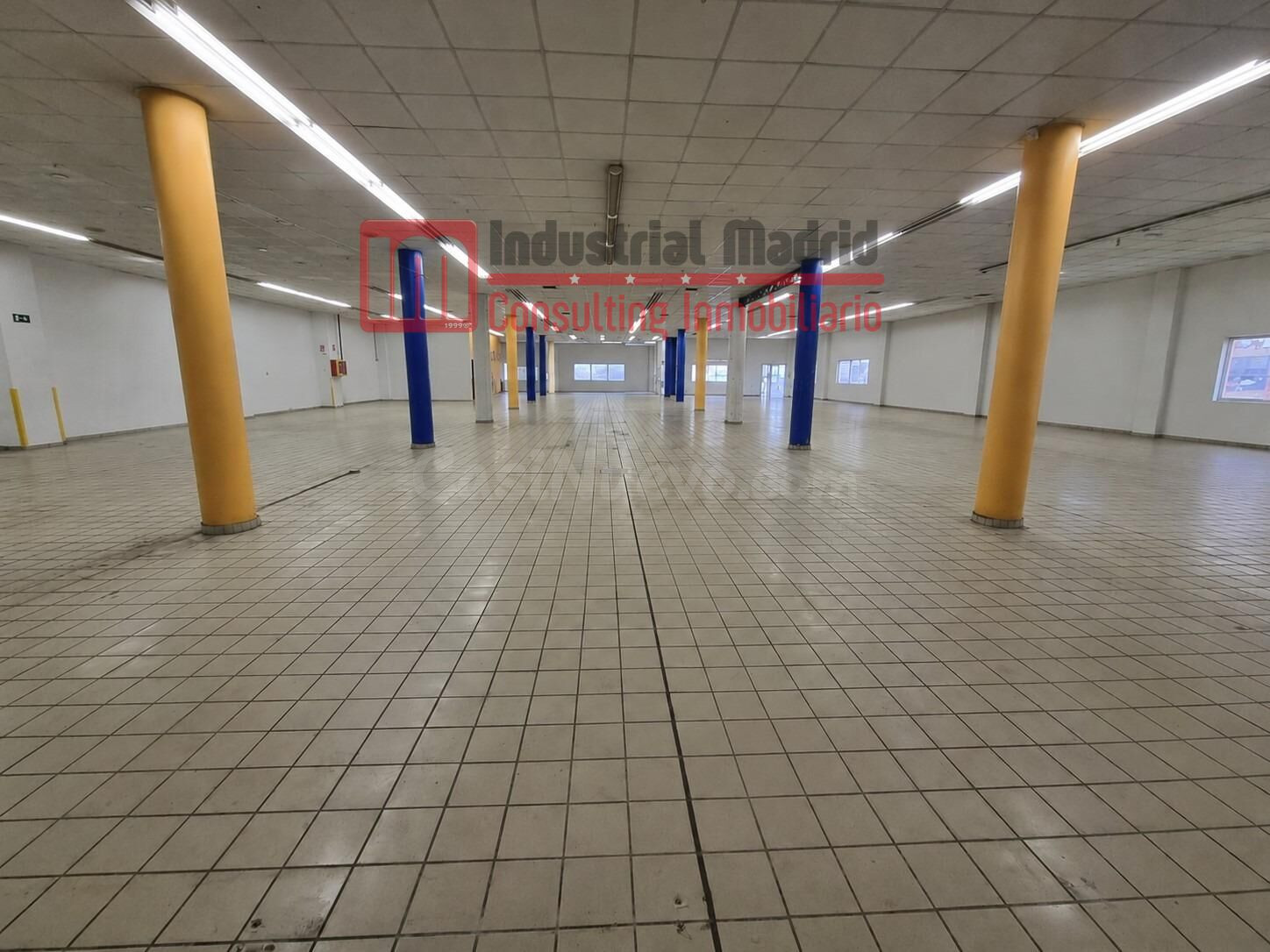 ESPECTACULAR NAVE COMERCIAL EN ALQUILER EN ARGANDA DEL REY – - foto 5