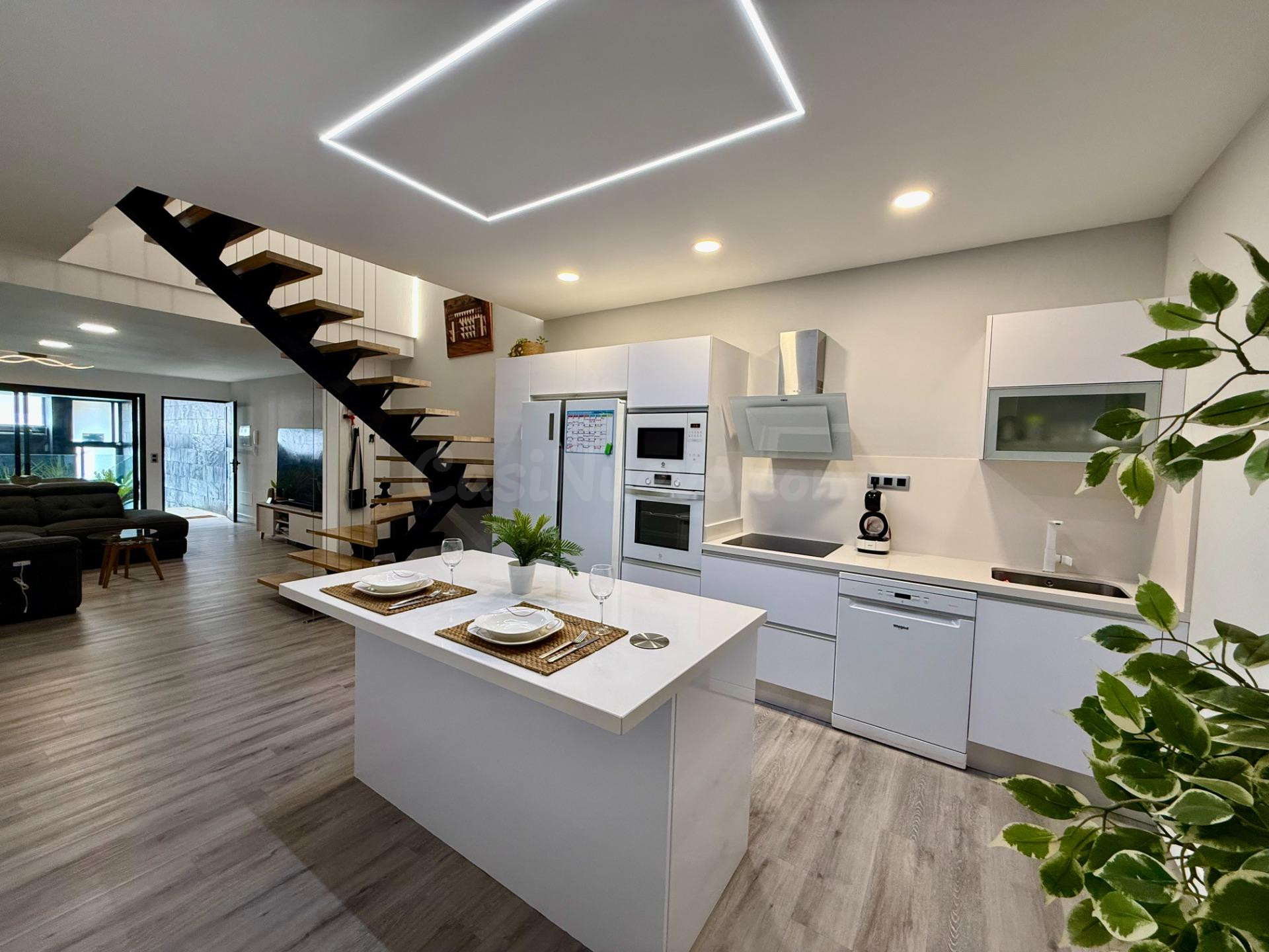 Descubre tu próximo hogar, donde cada detalle enamora