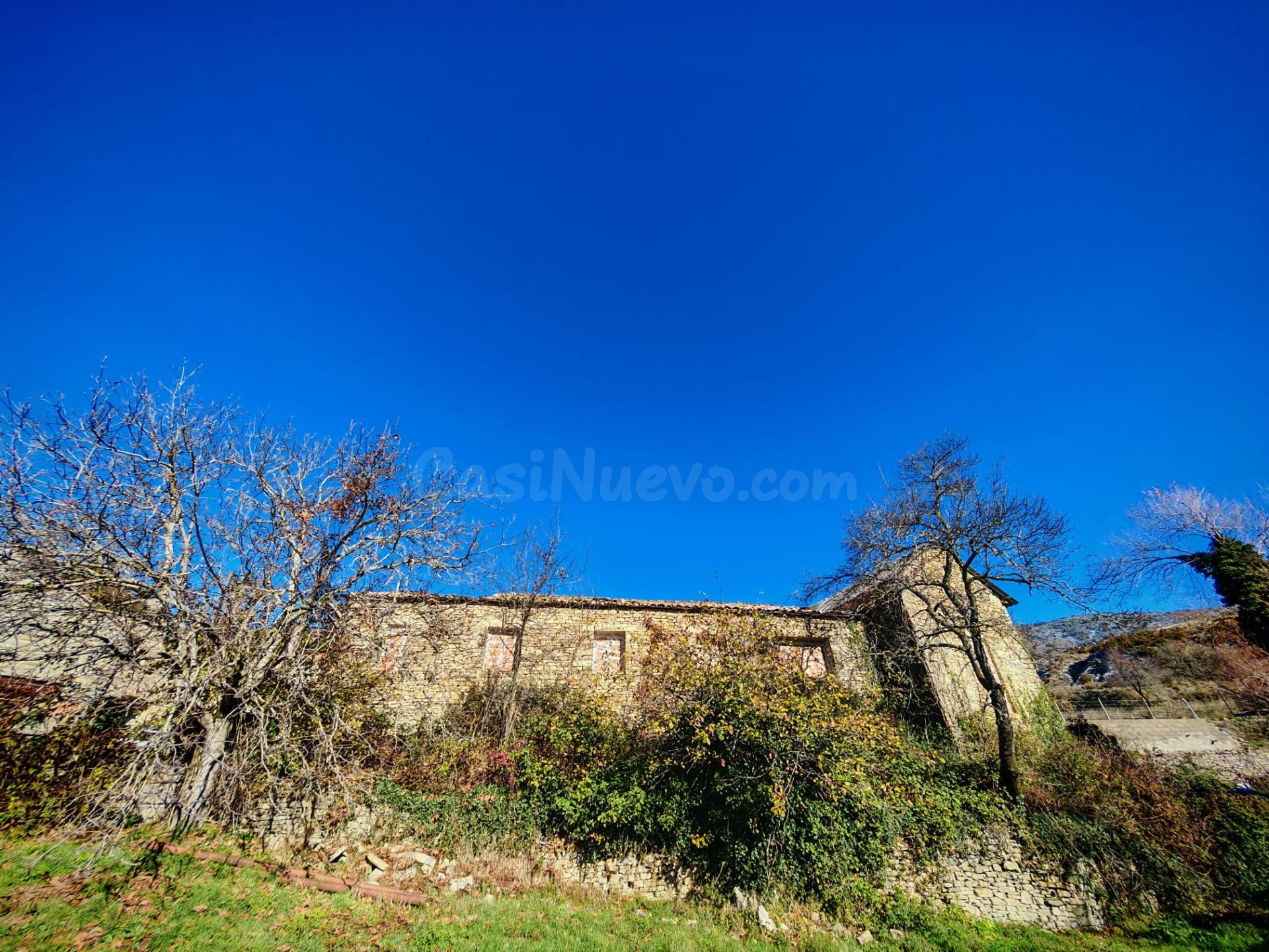 CASA TRADICIONAL DE PIEDRA PARA REHABILITAR EN LERÉS - foto 3