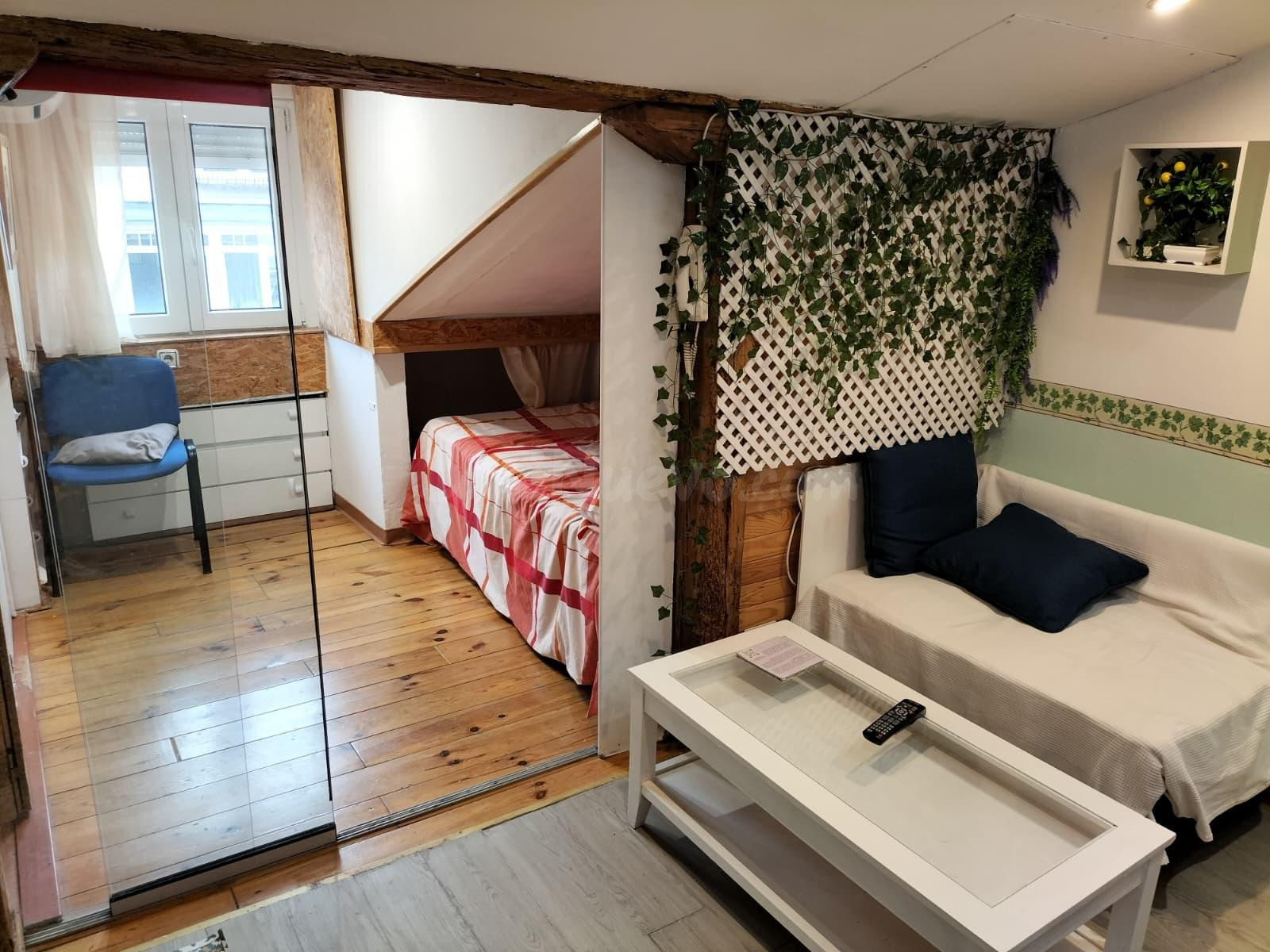 MONCASA VENDE INMUEBLE EN PLAZA MAYOR DE PALENCIA - foto 5