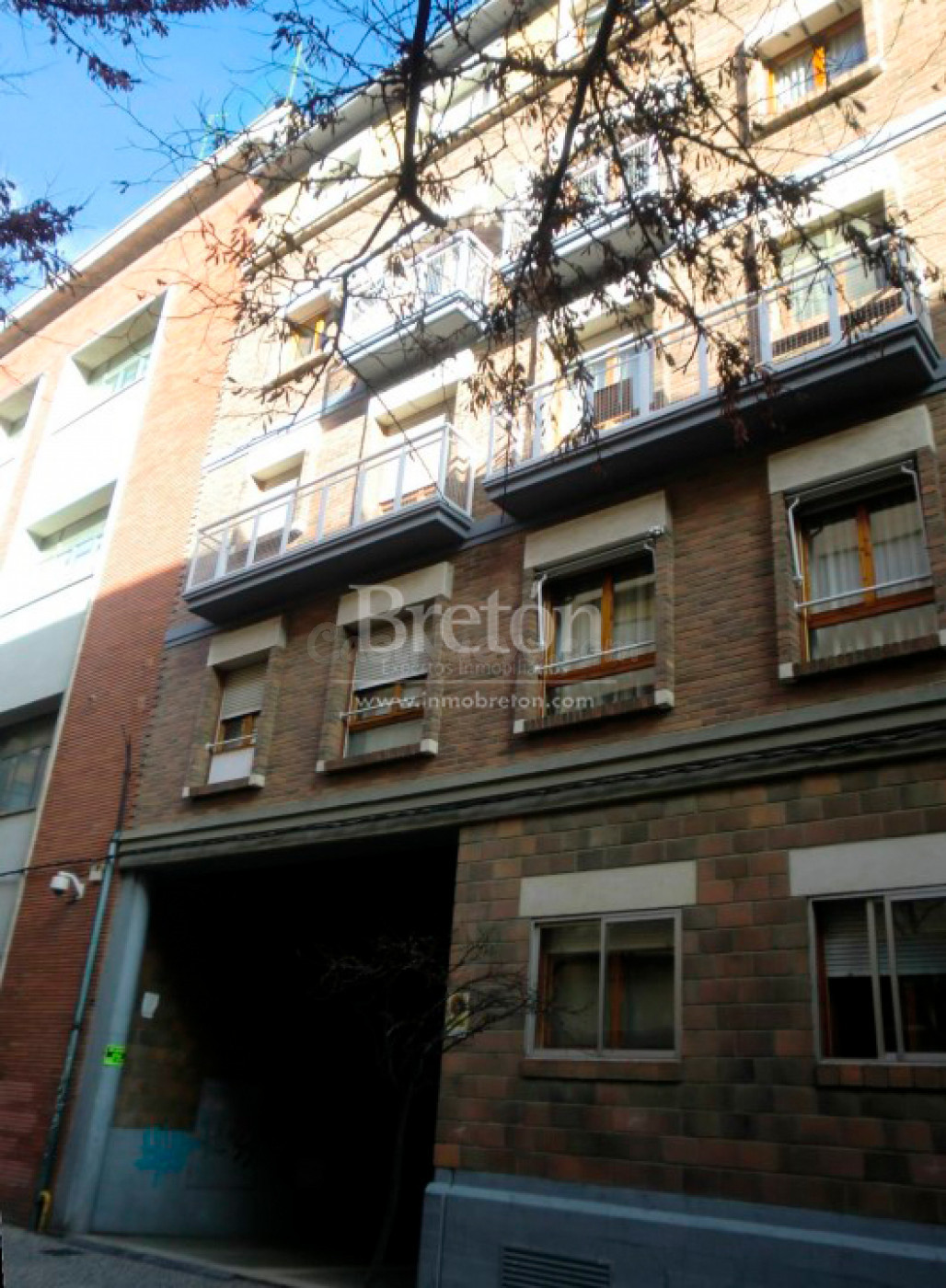 Estupendo apartamento amueblado junto a Paseo Cuellar.