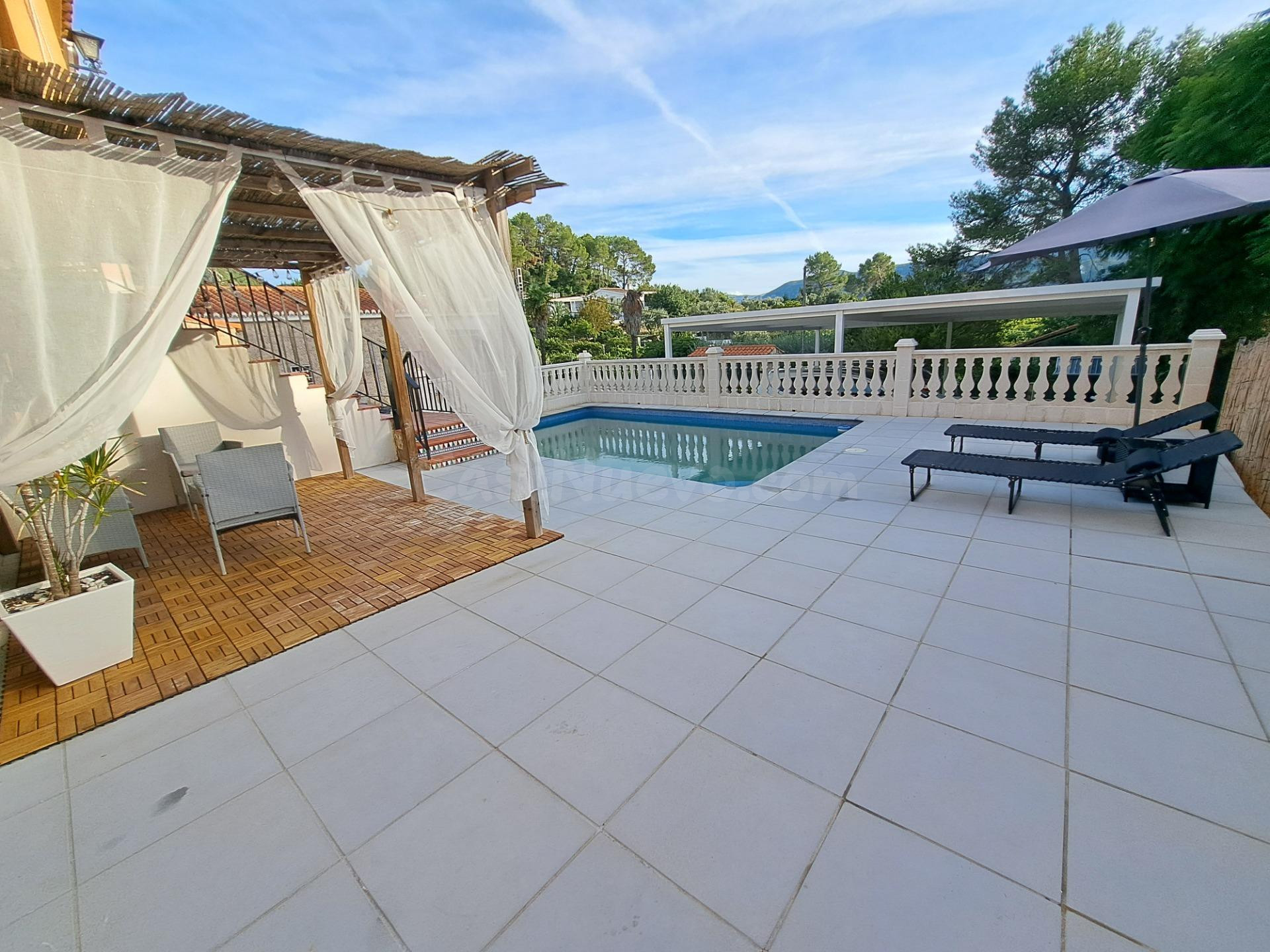 CHALET CON PISCINA, VISTAS IMPRESIONANTES Y PARCELA DE 1.600 M2 EN LA BARRACA D’AIGÜES VIVES - foto 5