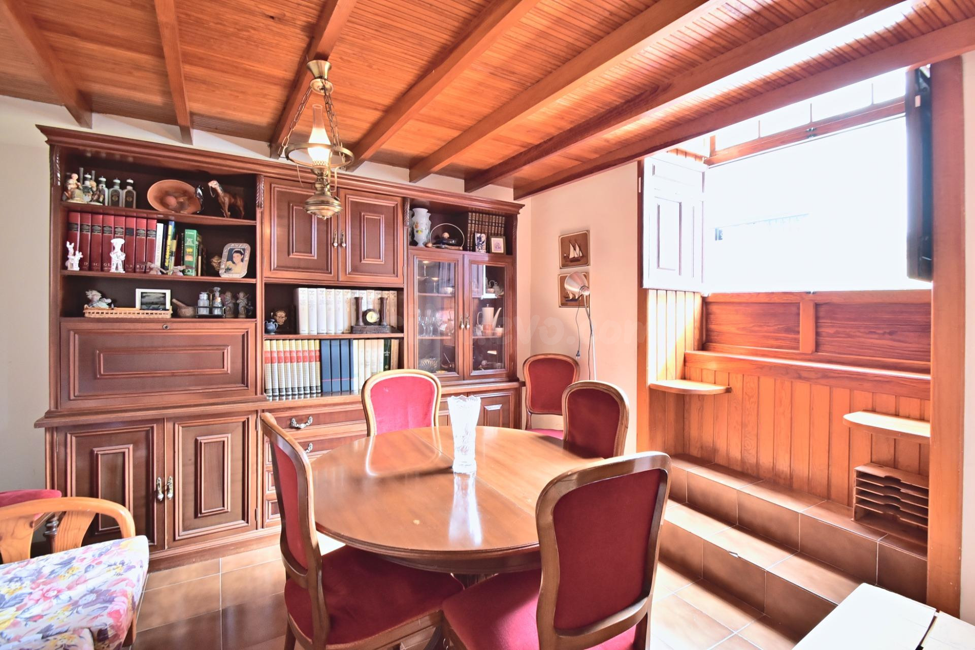Excelente Casa Terrera en Pleno Centro - foto 2