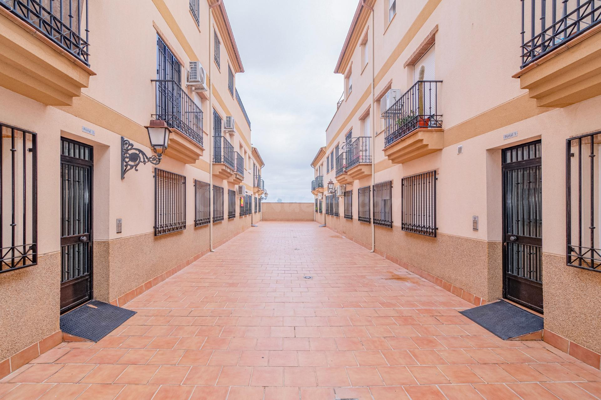 GRAN OPORTUNIDAD EN CIJUELA, CON GARAJE Y TRASTERO