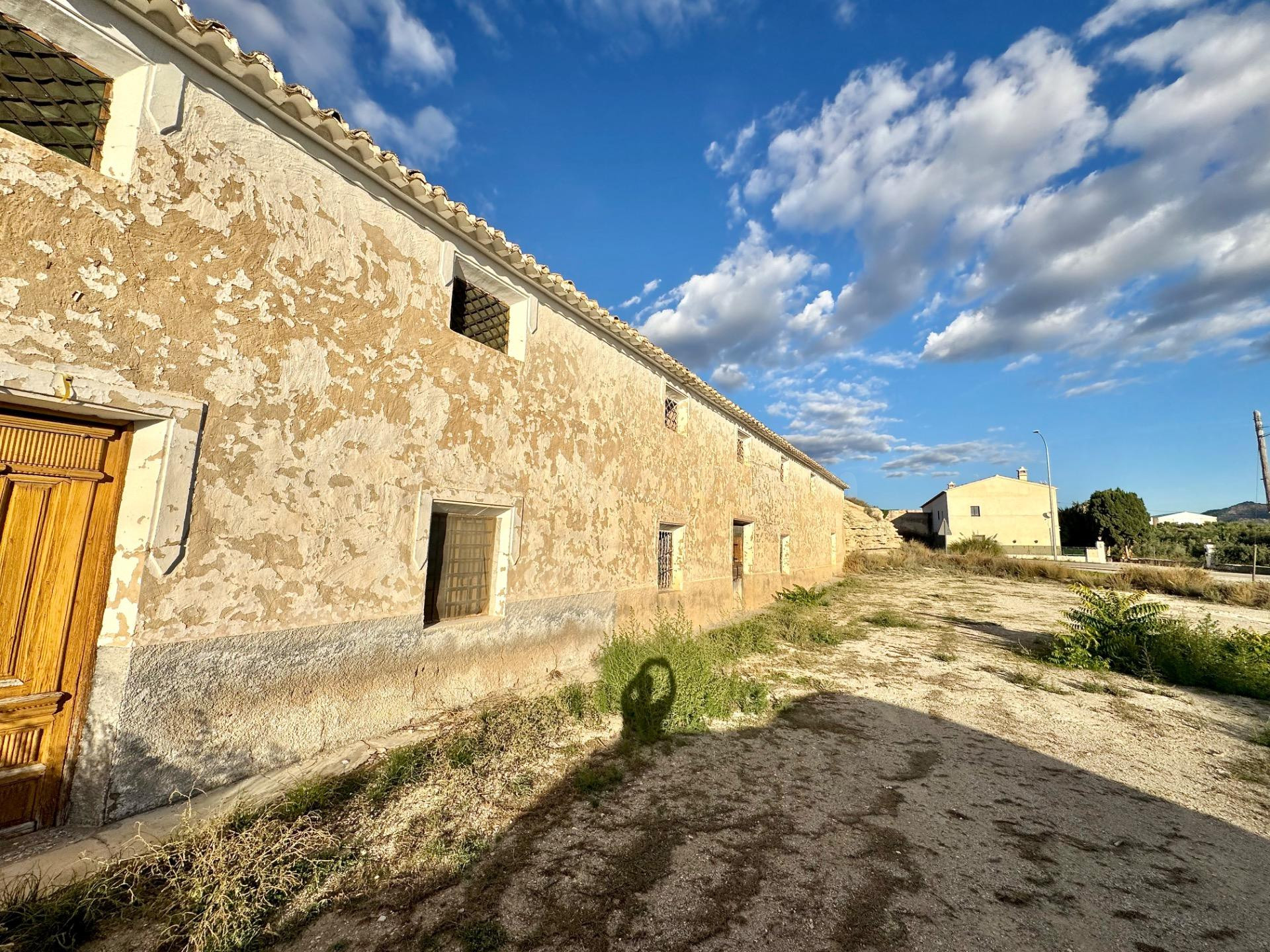 Venta de conjunto de viviendas y terrenos en Cúllar (Granada - foto 3
