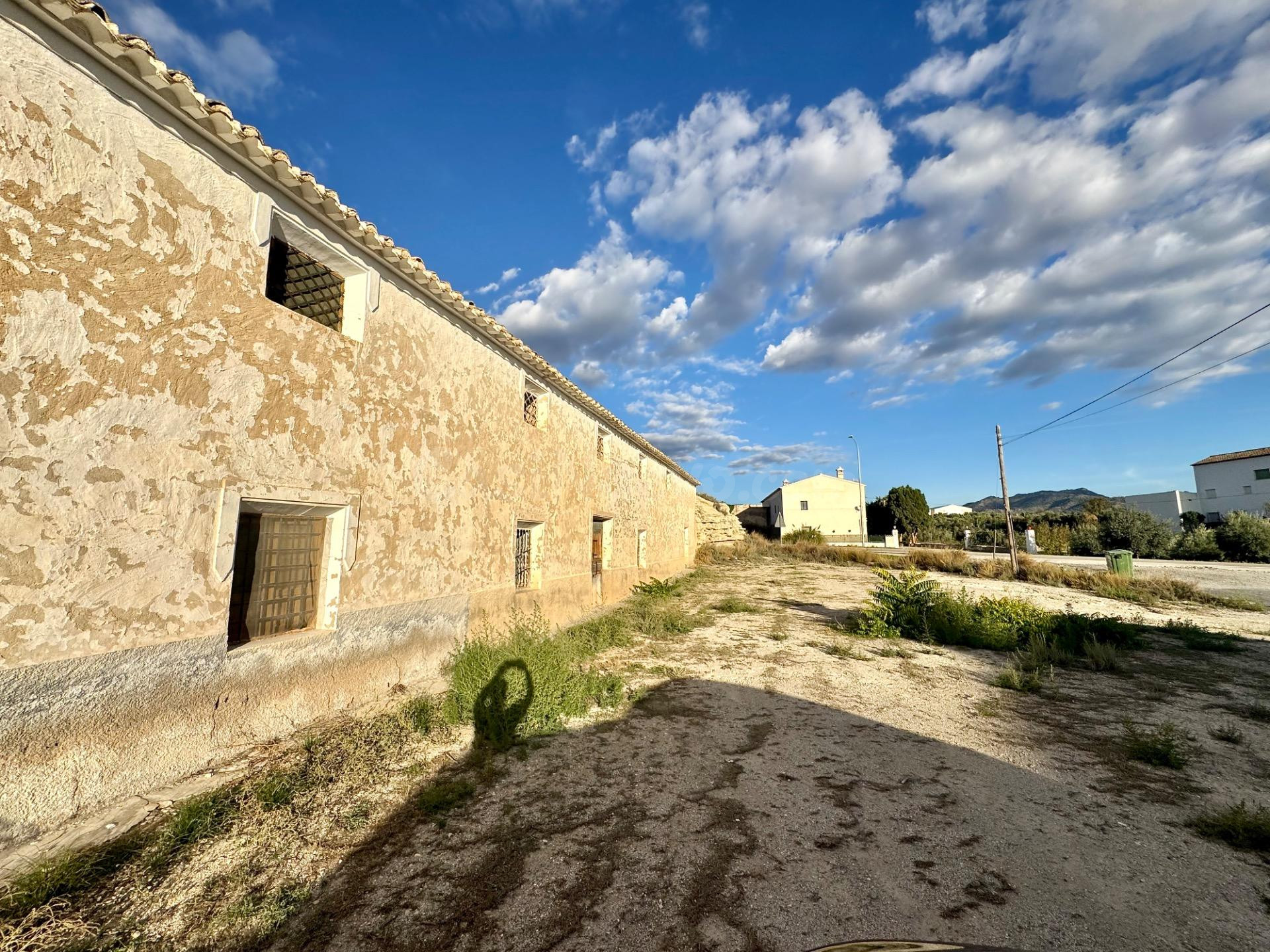 Venta de conjunto de viviendas y terrenos en Cúllar (Granada - foto 4