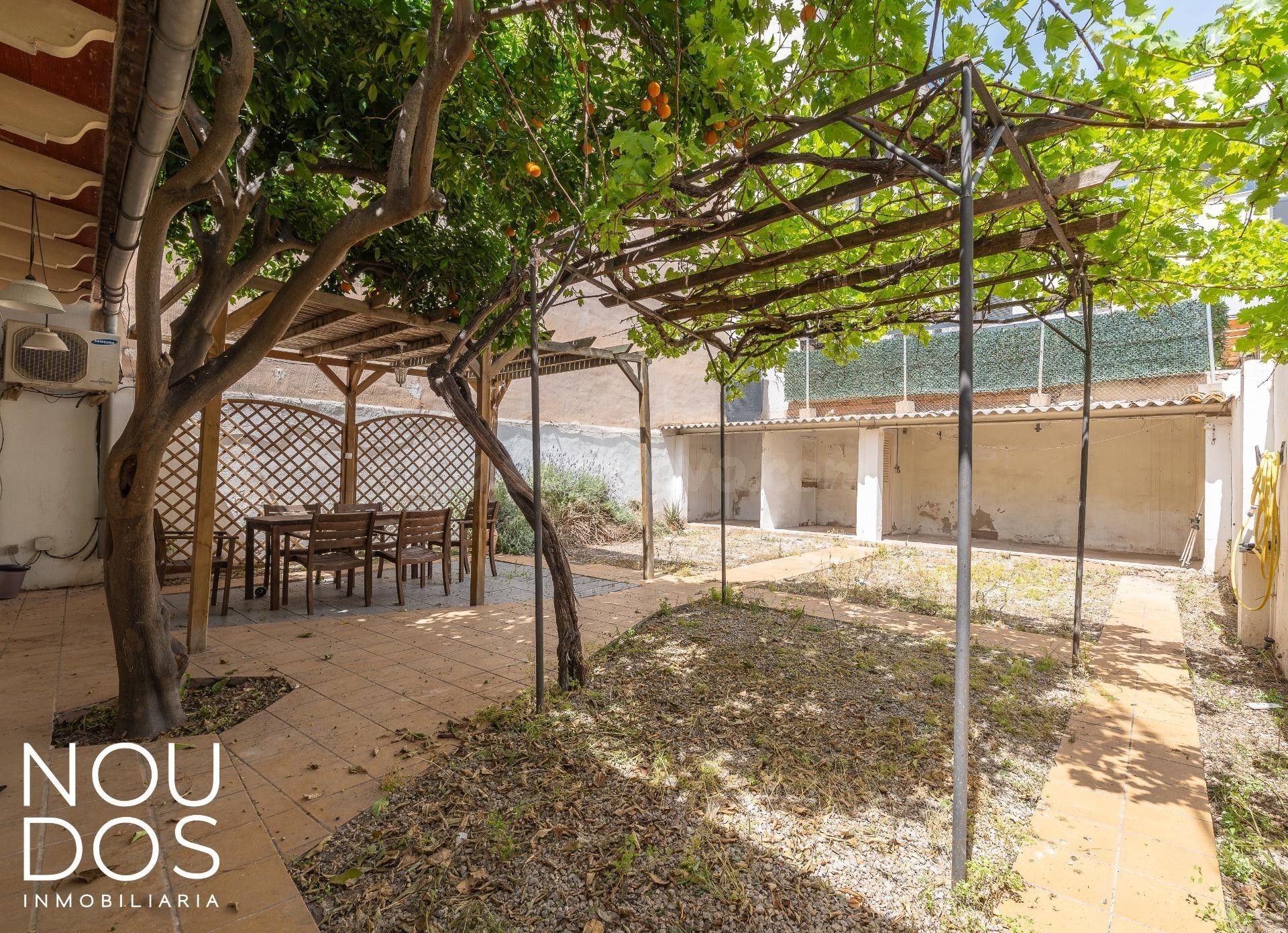 Planta baja en Portixol-Molinar con 130m2 de Jardín Privado