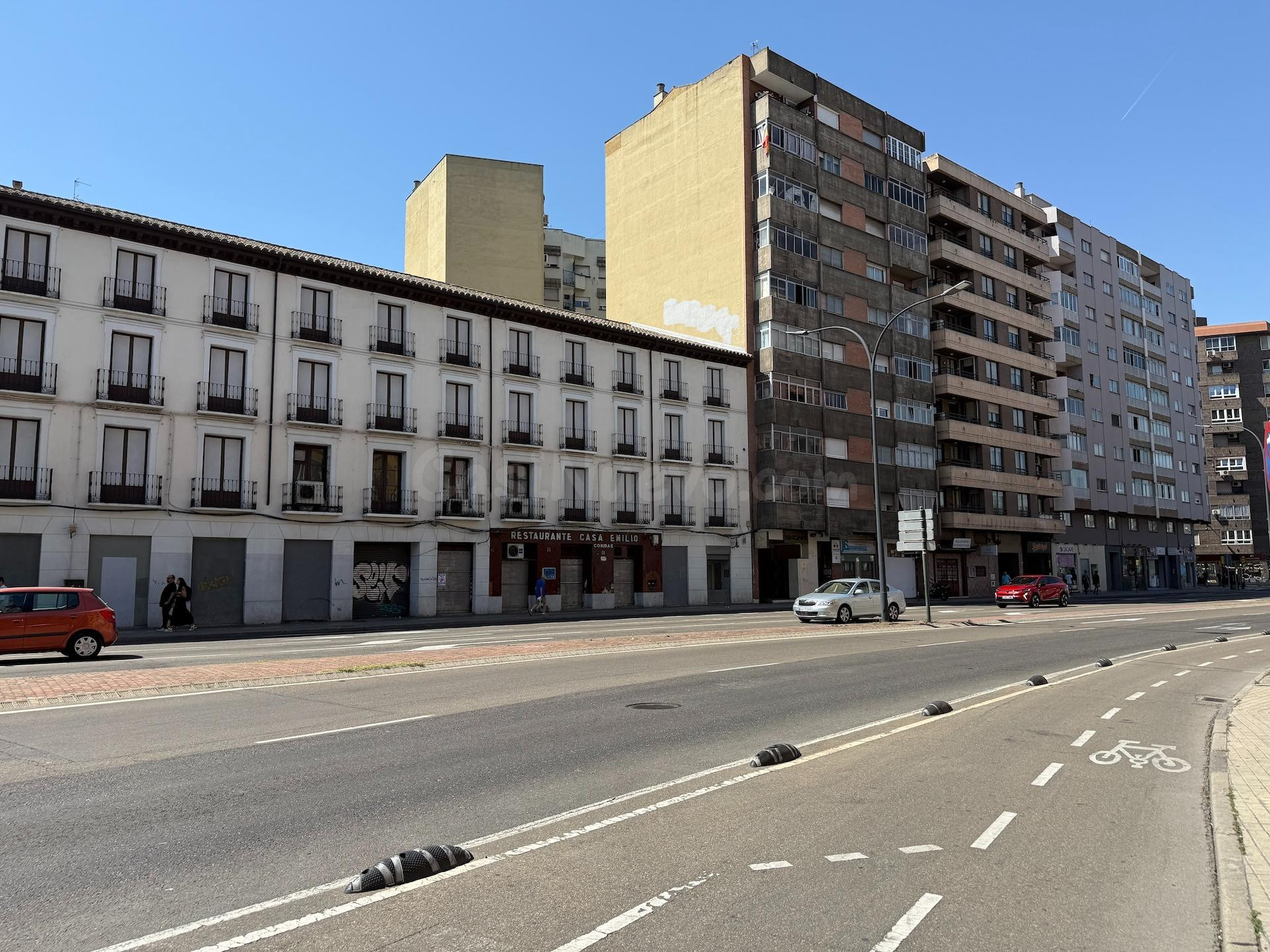 Local comercial en alquiler en Calle Borao. Zaragoza