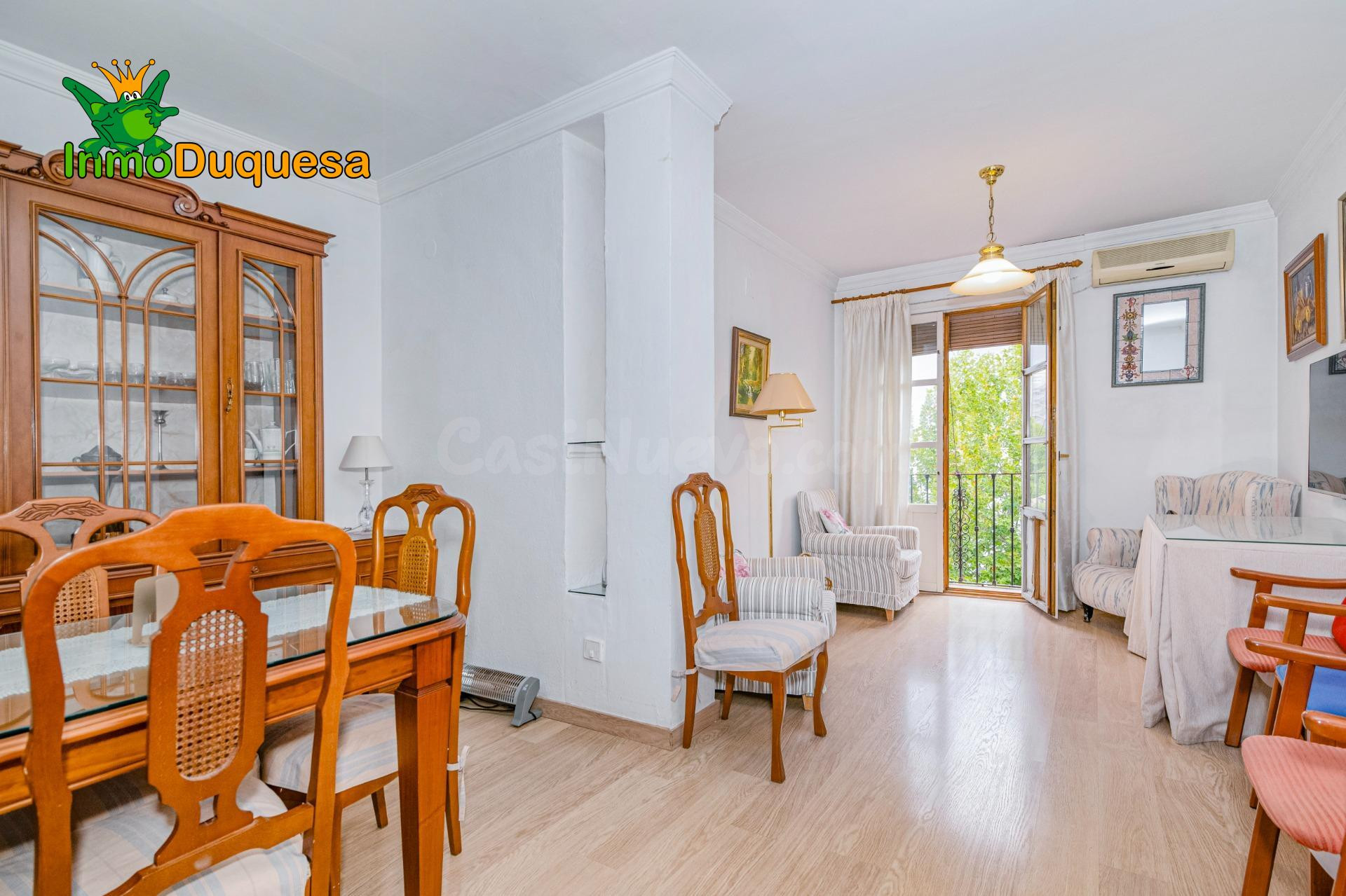 Piso de 4 dorm. con ascensor y Plaza de aparcamiento. Avda. de Madrid.