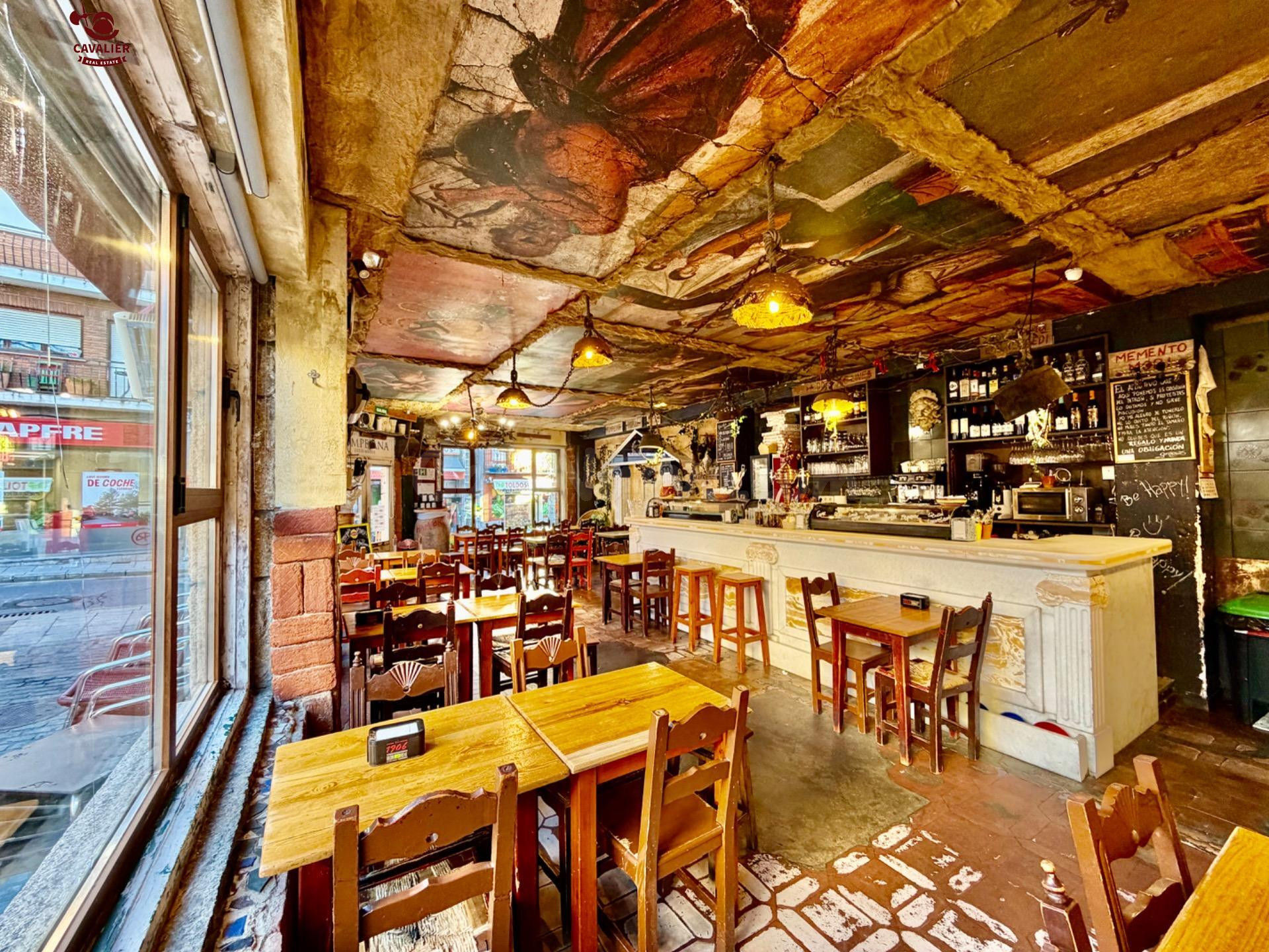 Espectacular Bar Restaurante en el centro urbano con una sup - foto 4