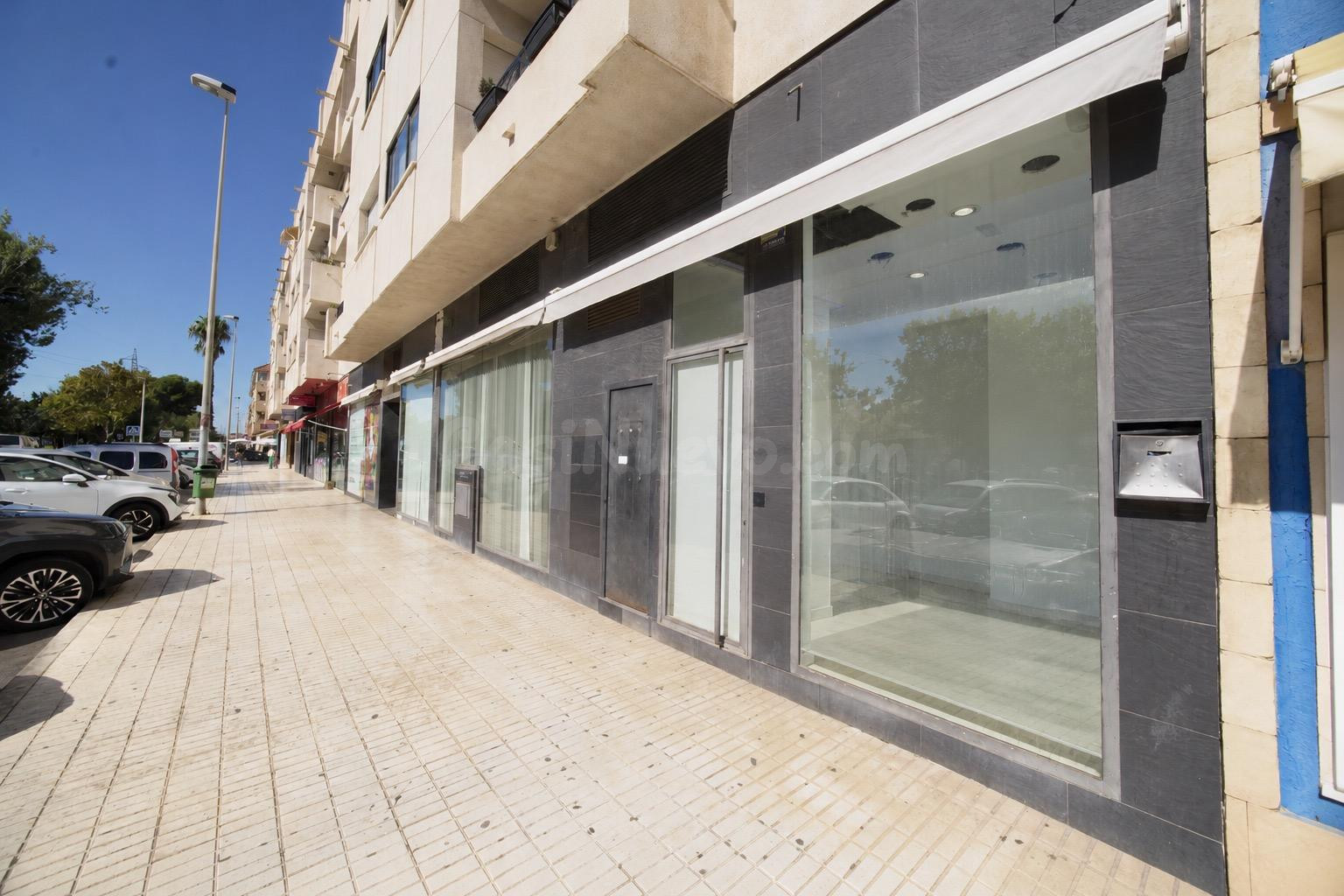 Local comercial en alquiler en el Polígono de Santa Ana, Cartagena