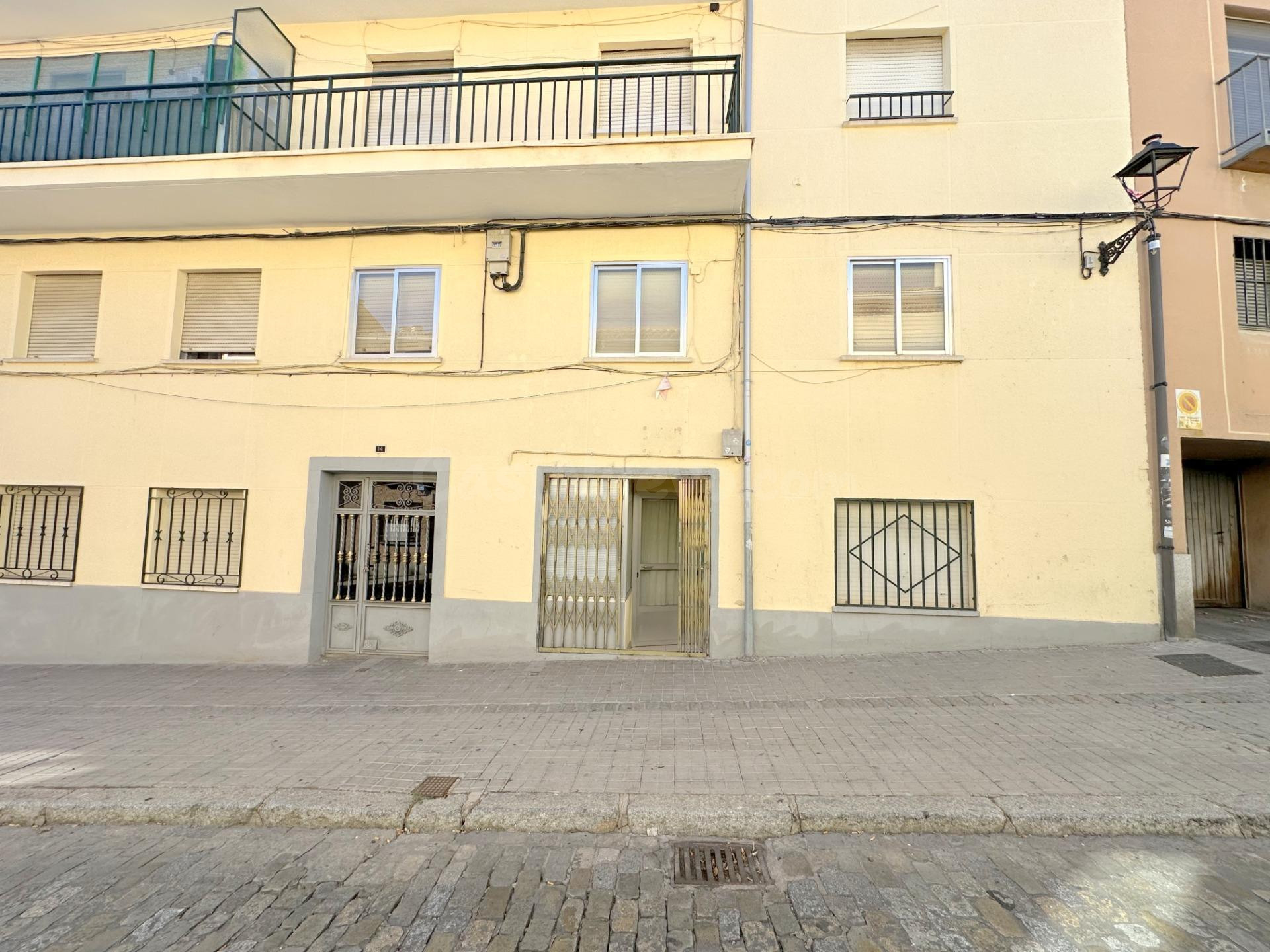 Oportunidad de inversión: Local comercial con posibilidades 