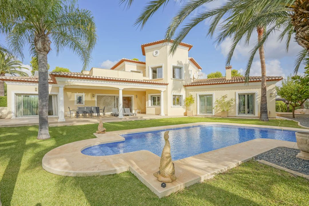 Villa 4 habitaciones 464m² en venta - Cala Advocat - Baladrar