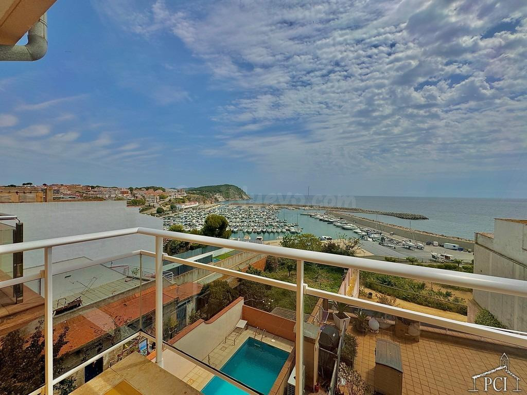 Ático en Palamós - Vistas al mar - foto 2