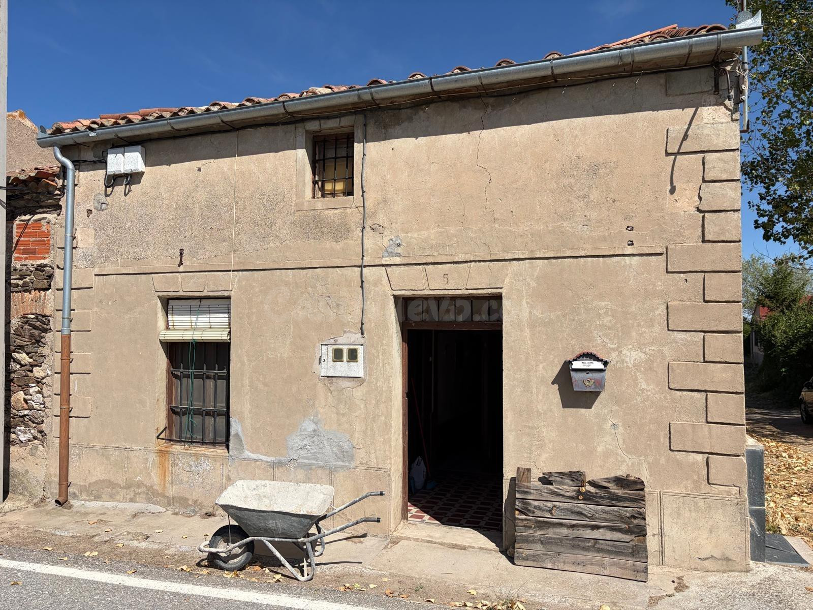 VIVIENDA CON ENCANTO