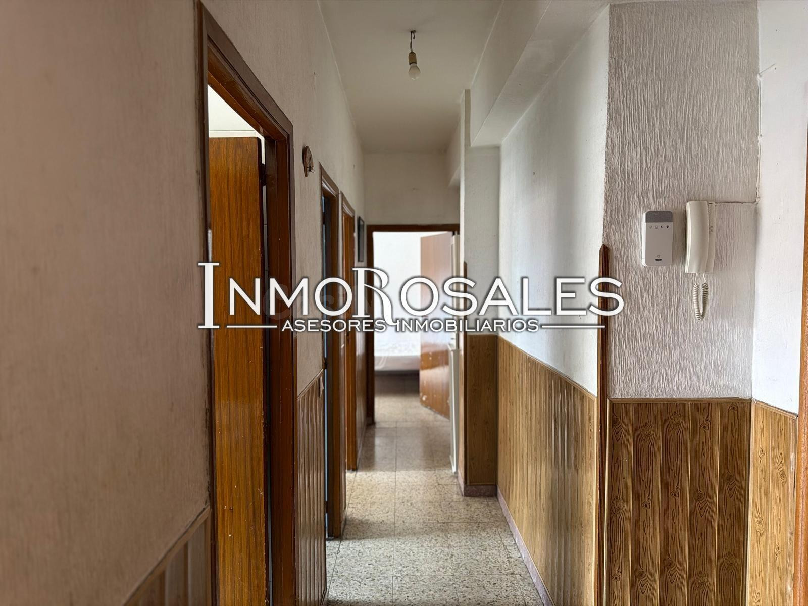 LUMINOSA VIVIENDA DE 3 DORMITORIOS CON TERRAZA